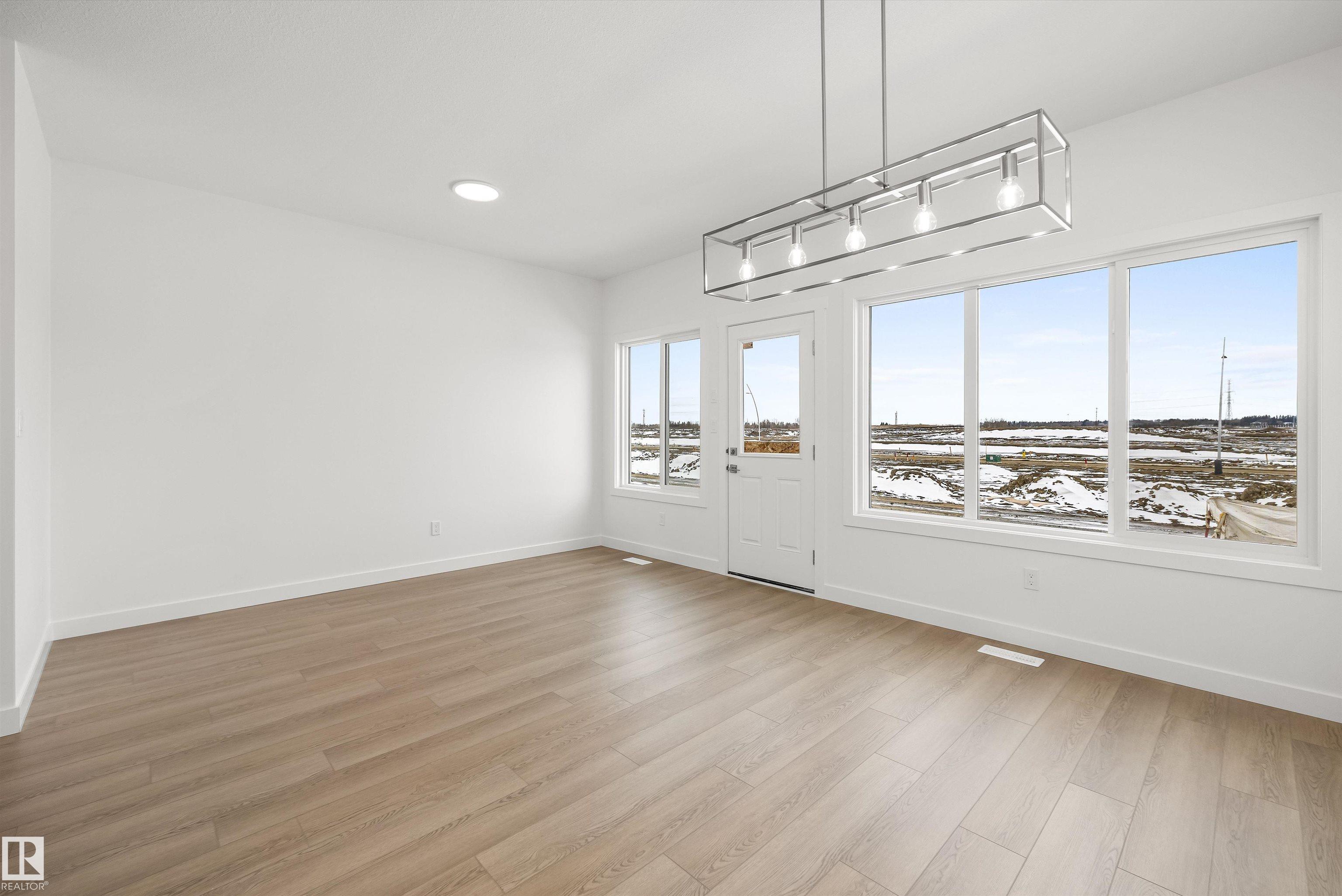 https://zimg.paragon.ice.com/ParagonImages/Property/PM/RAE/225386533/16/0/0/80f49a4a2c0f8587bb4e1b58bb7c1130/1/1b735b2422c9a772d24f91905ccc7111/225386533-34c39b8e-7b3a-4f5f-bafc-28996c13ce55.JPG