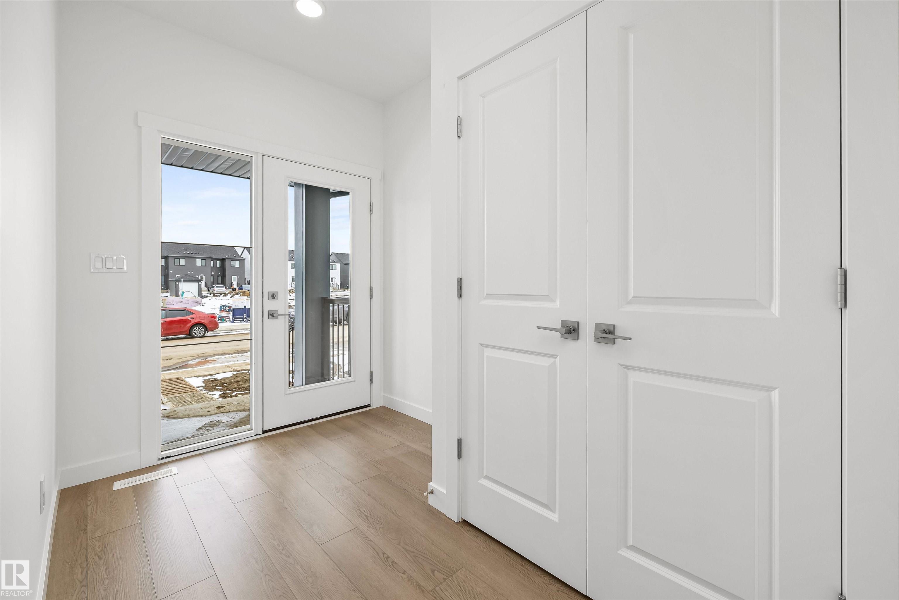 Picture for 620 176 AV NE