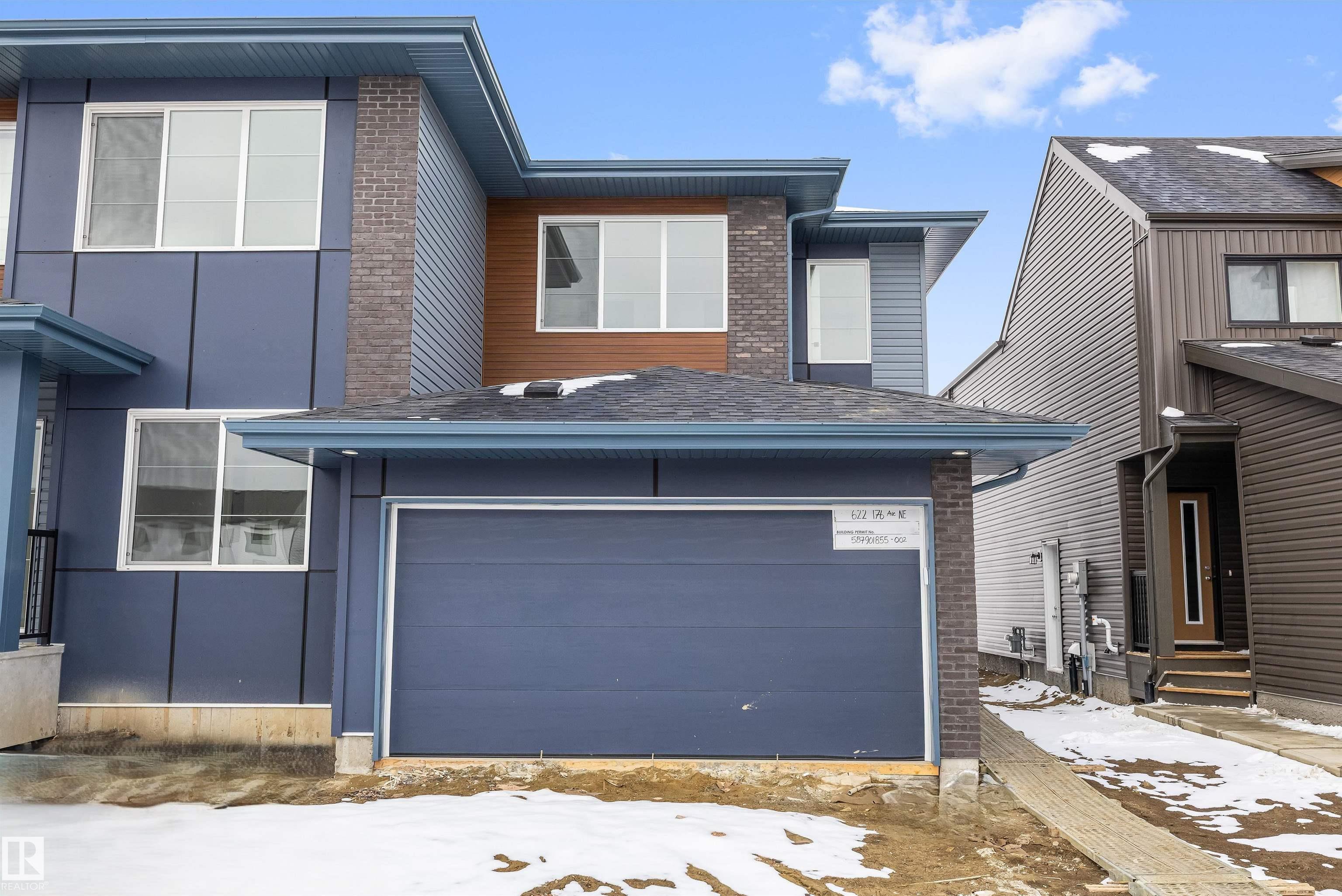 622 176 AV NE