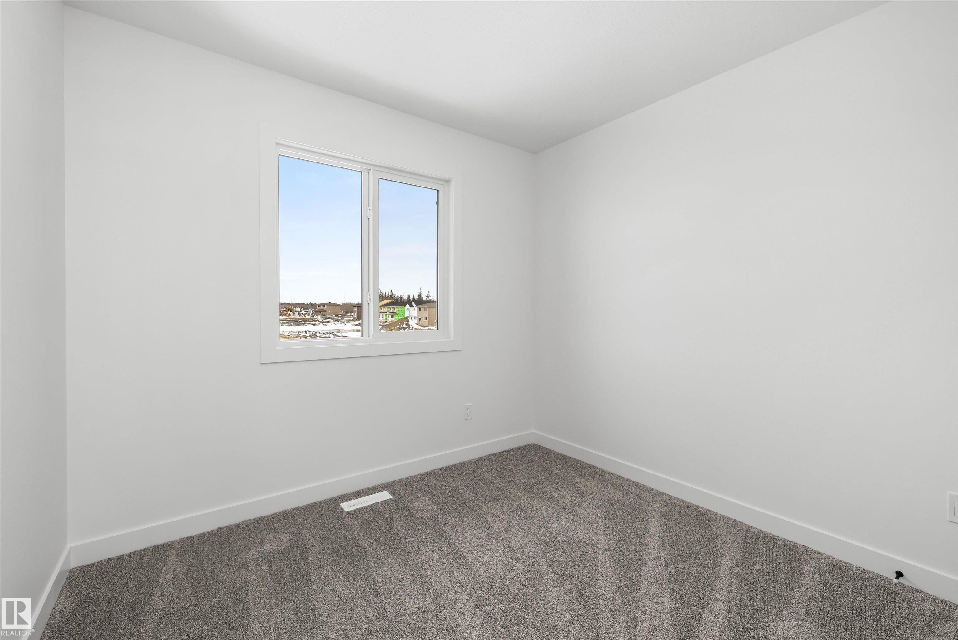 https://zimg.paragon.ice.com/ParagonImages/Property/PM/RAE/225386535/23/0/0/29100c00e0e08031e36cc48363823899/1/28da16dd428cb93797e90d7ce21af409/225386535-d98290bd-9e12-4898-8946-28442259cfbc.JPG