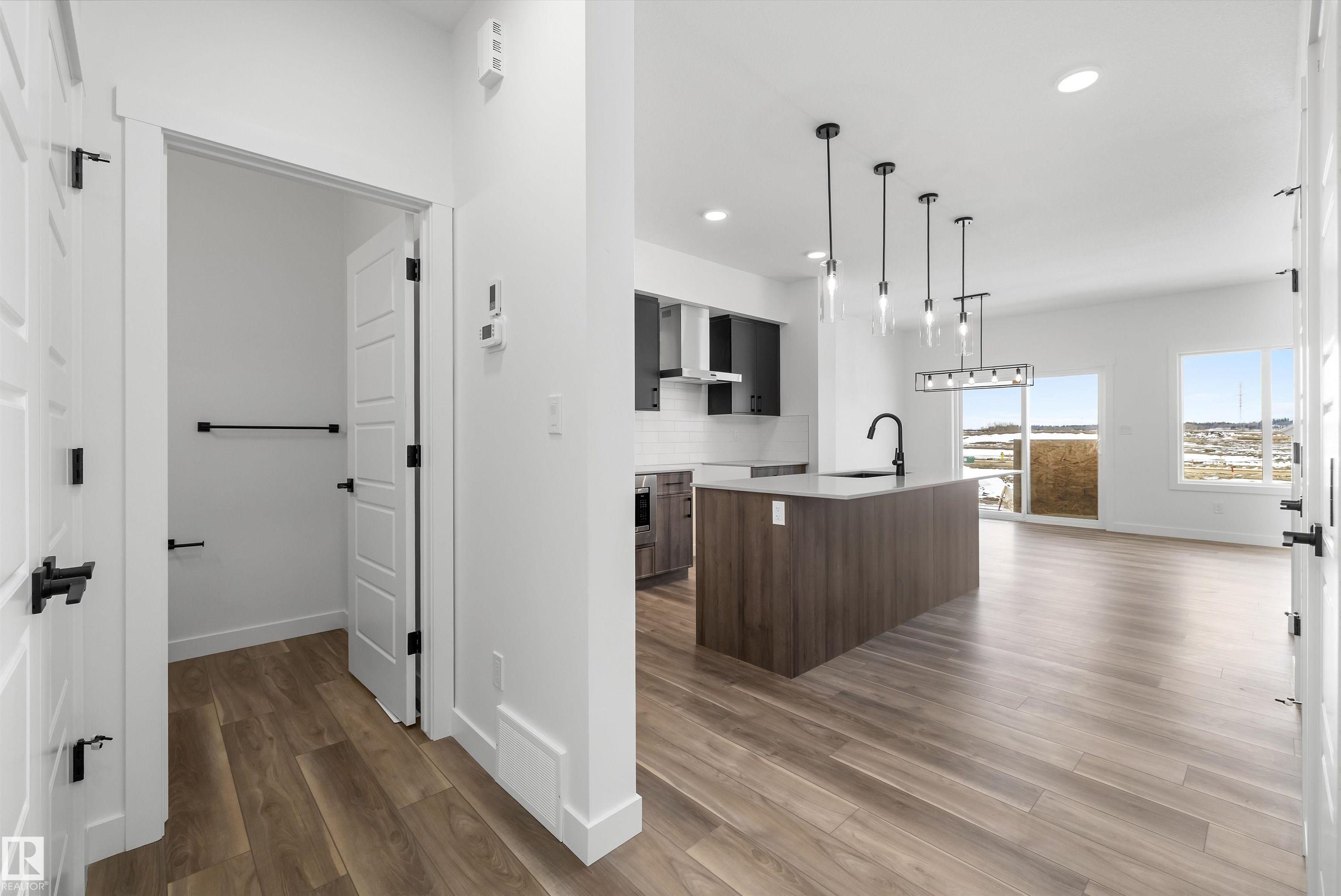 Picture for 622 176 AV NE