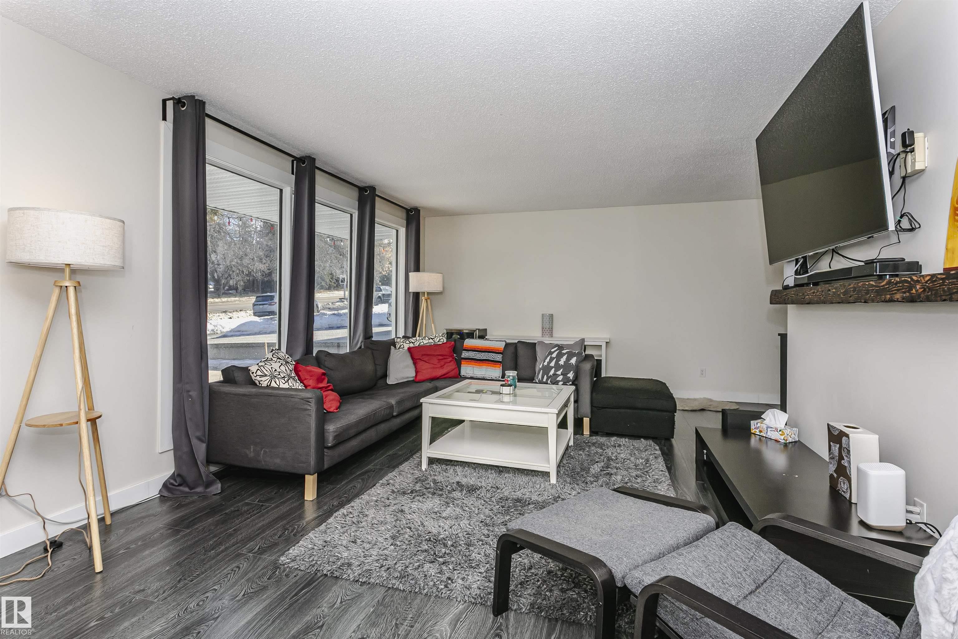 Photo 6 at 136 Garden Road, Grandin, St. Albert