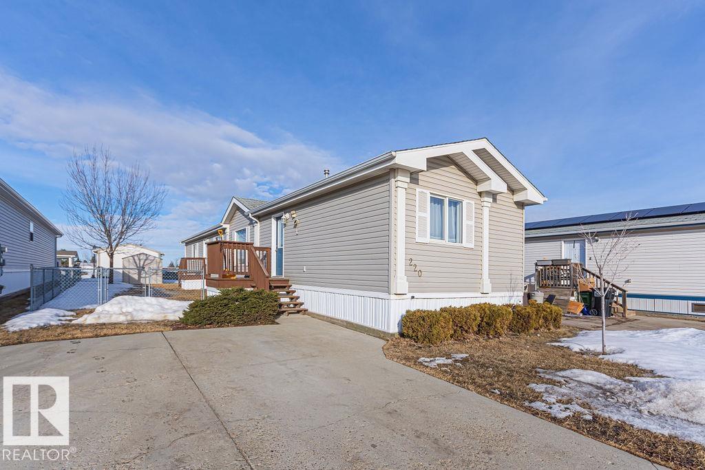 Picture for 220 Oak Wood DR NW