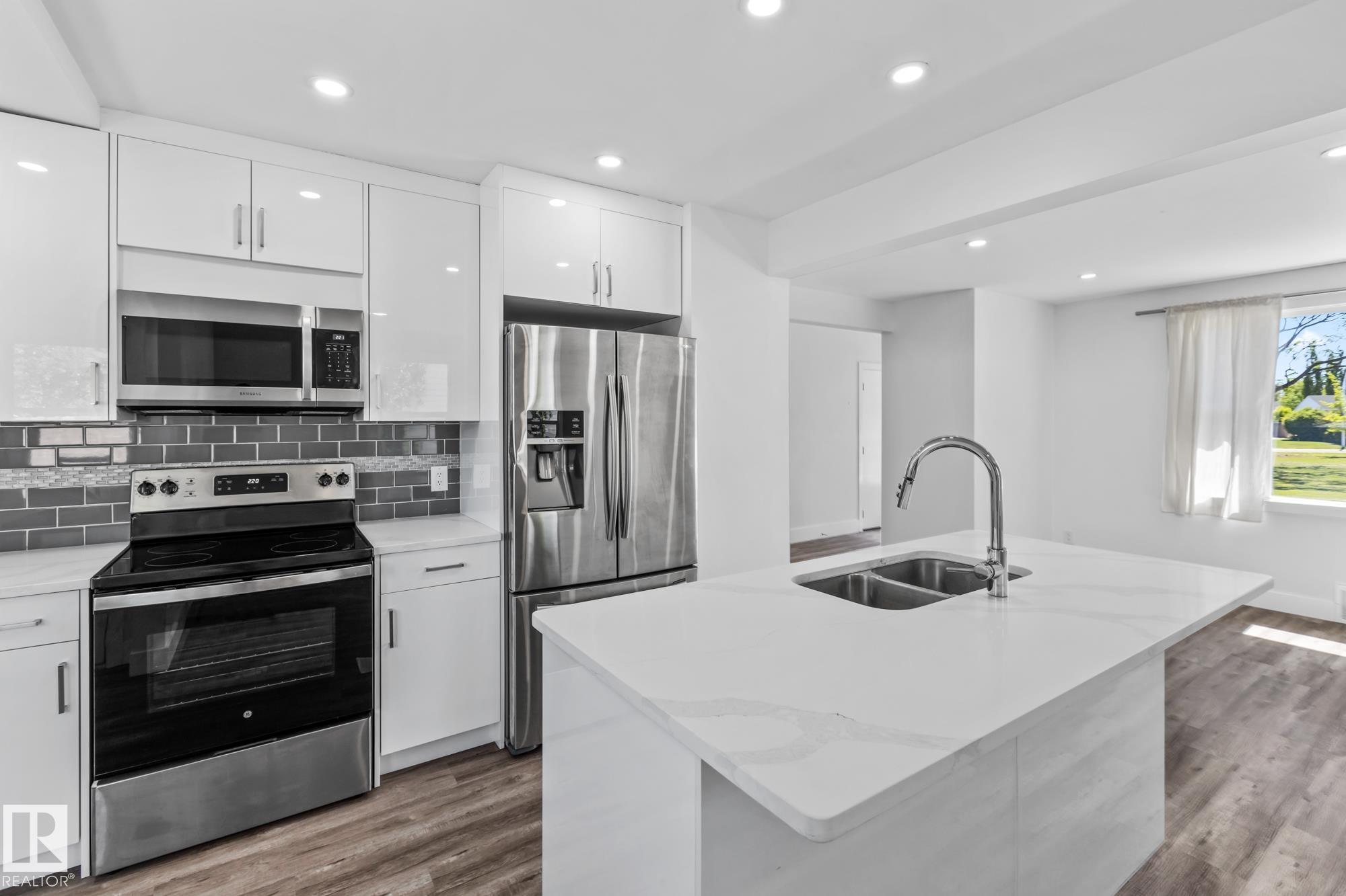 Photo 13 at 11420 112 Avenue NW, Prince Rupert, Edmonton