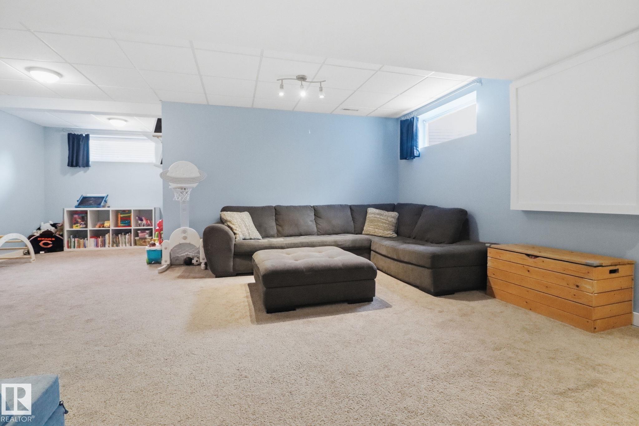 Photo 22 at 9037 Scott Crescent NW, South Terwillegar, Edmonton