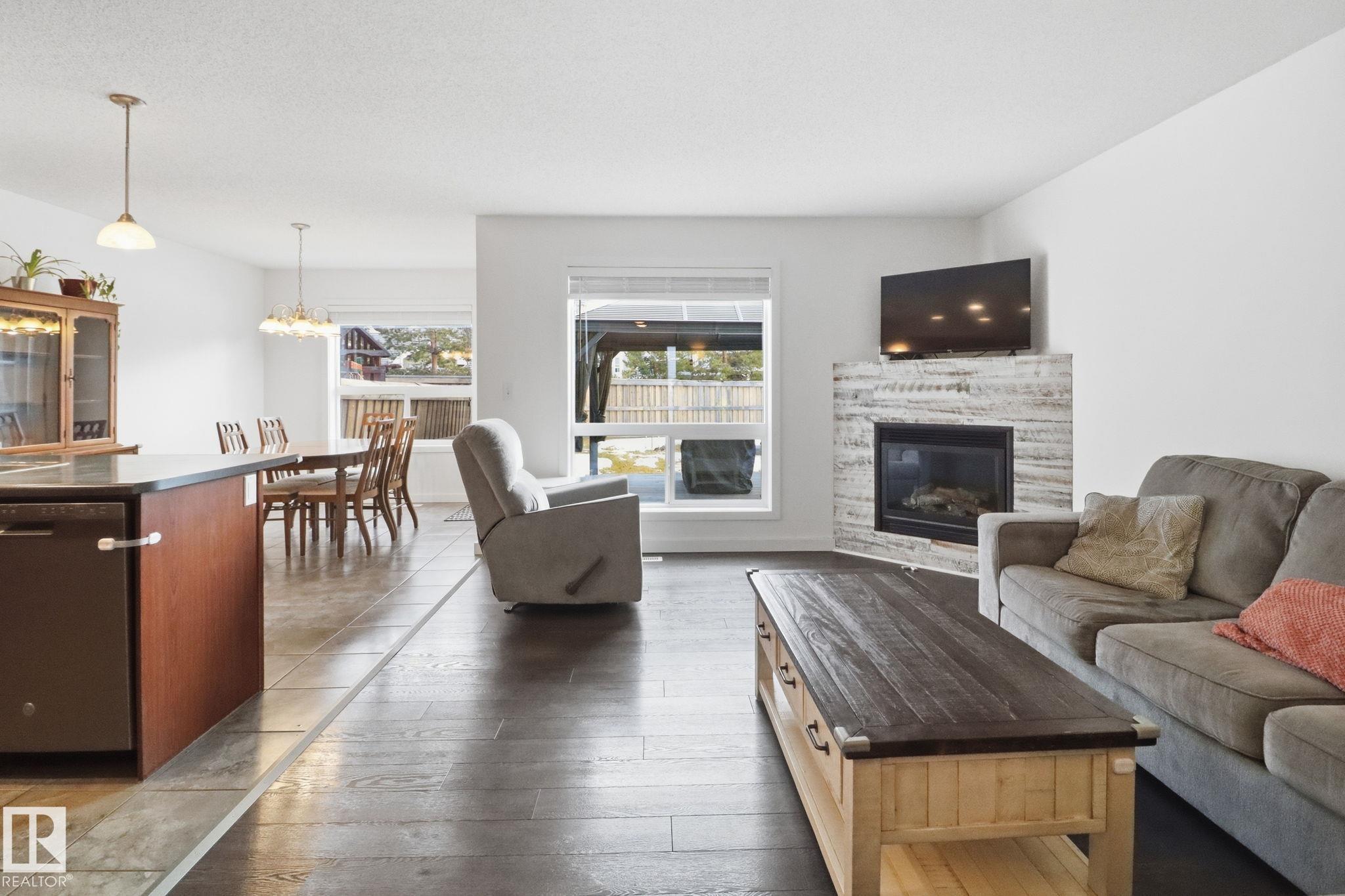 9037 Scott Crescent NW, South Terwillegar, Edmonton