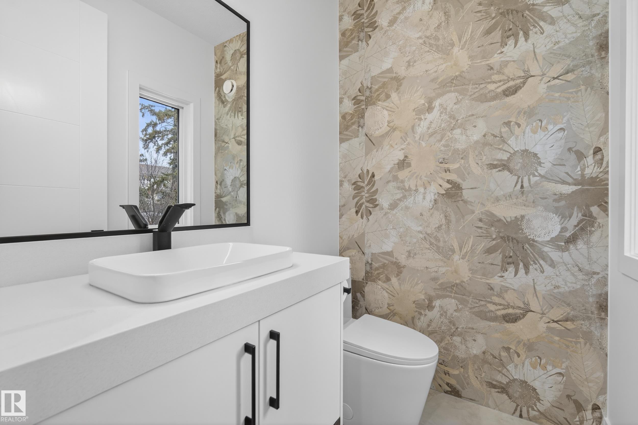 Photo 14 at 11611 79, Belgravia, Edmonton