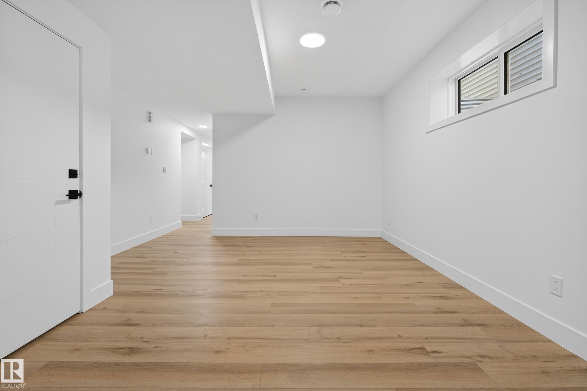 Photo 36 at 11611 79, Belgravia, Edmonton