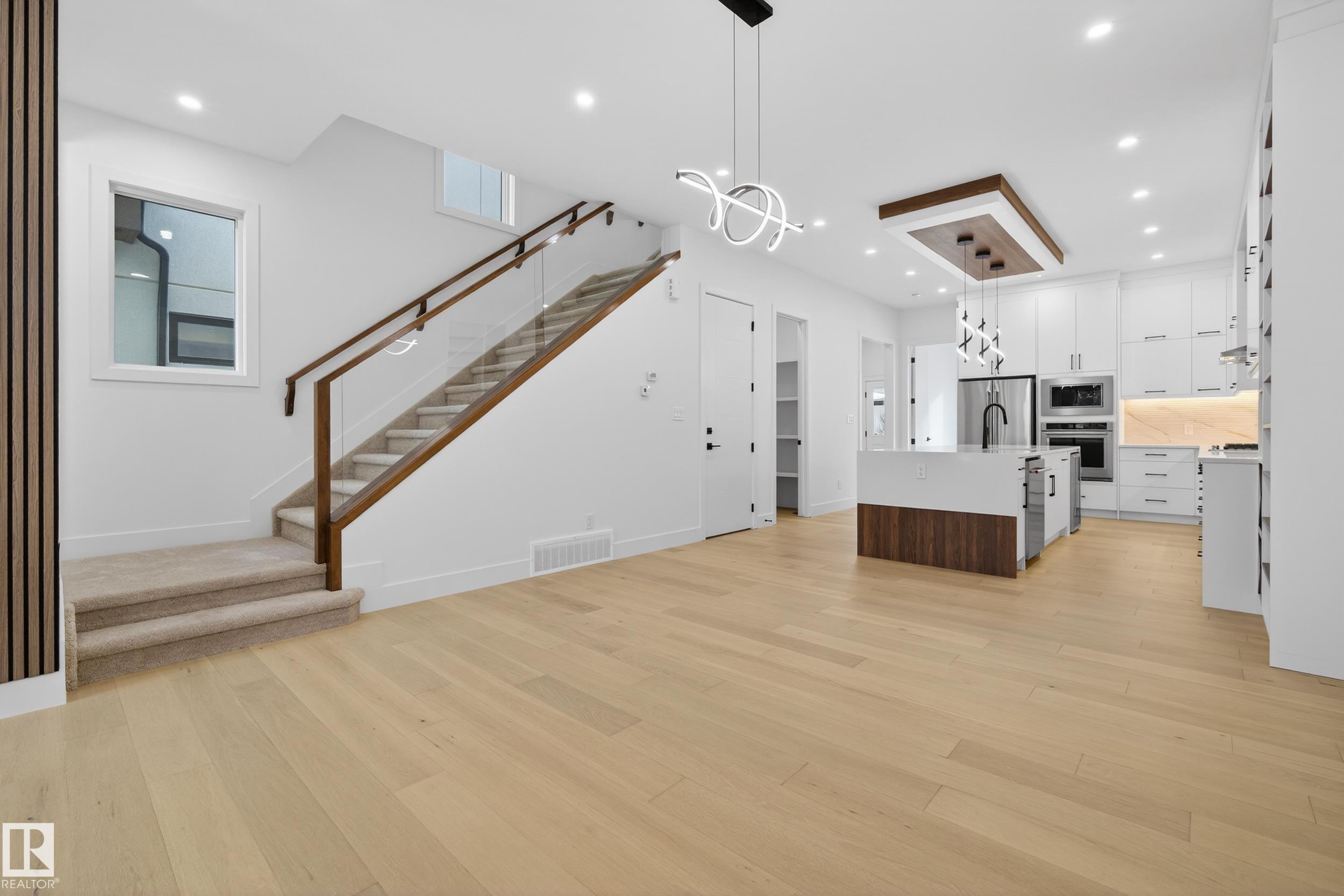 Photo 7 at 11611 79, Belgravia, Edmonton