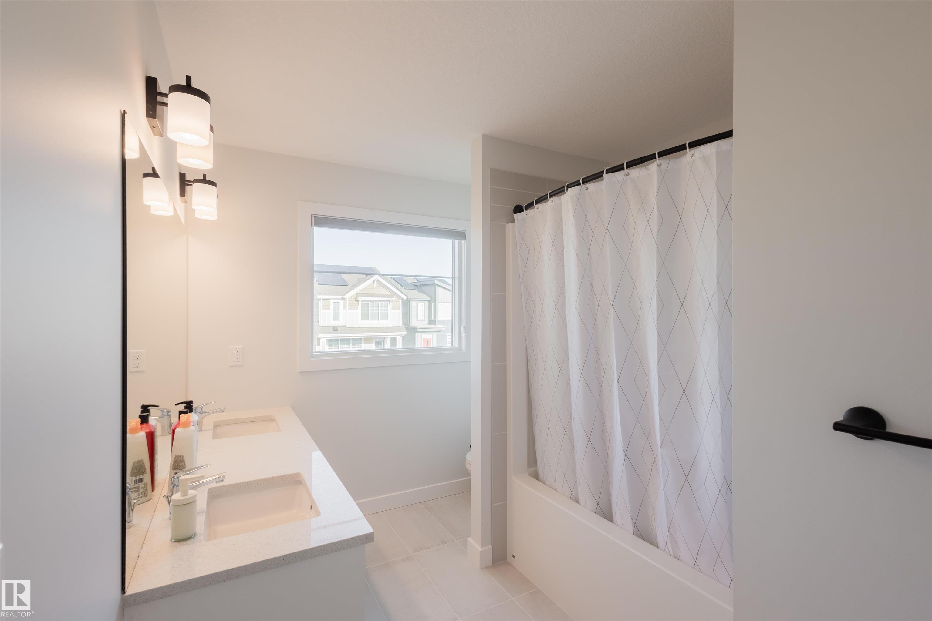 Photo 16 at 22519 88 Avenue NW, Rosenthal, Edmonton