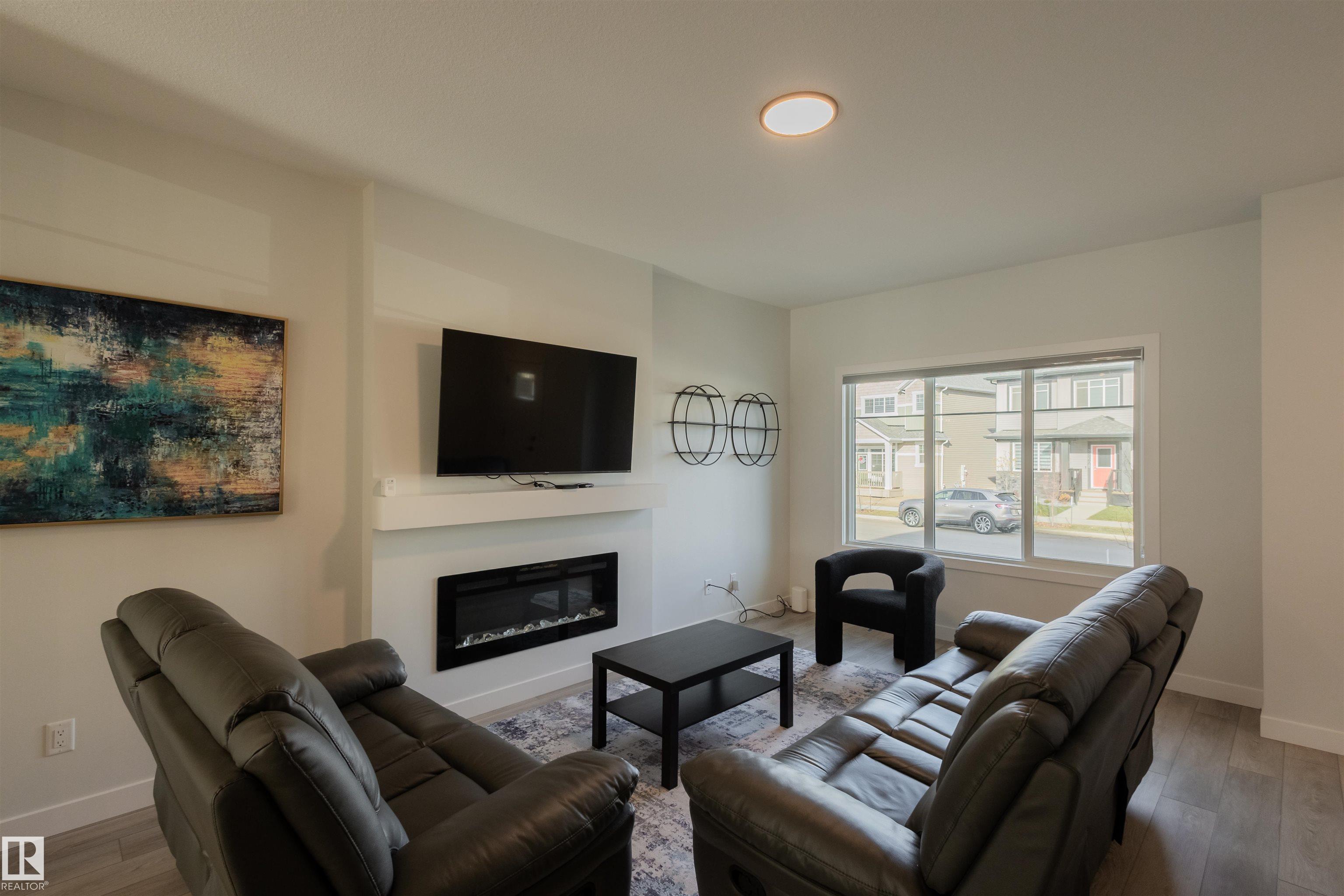 Photo 6 at 22519 88 Avenue NW, Rosenthal, Edmonton