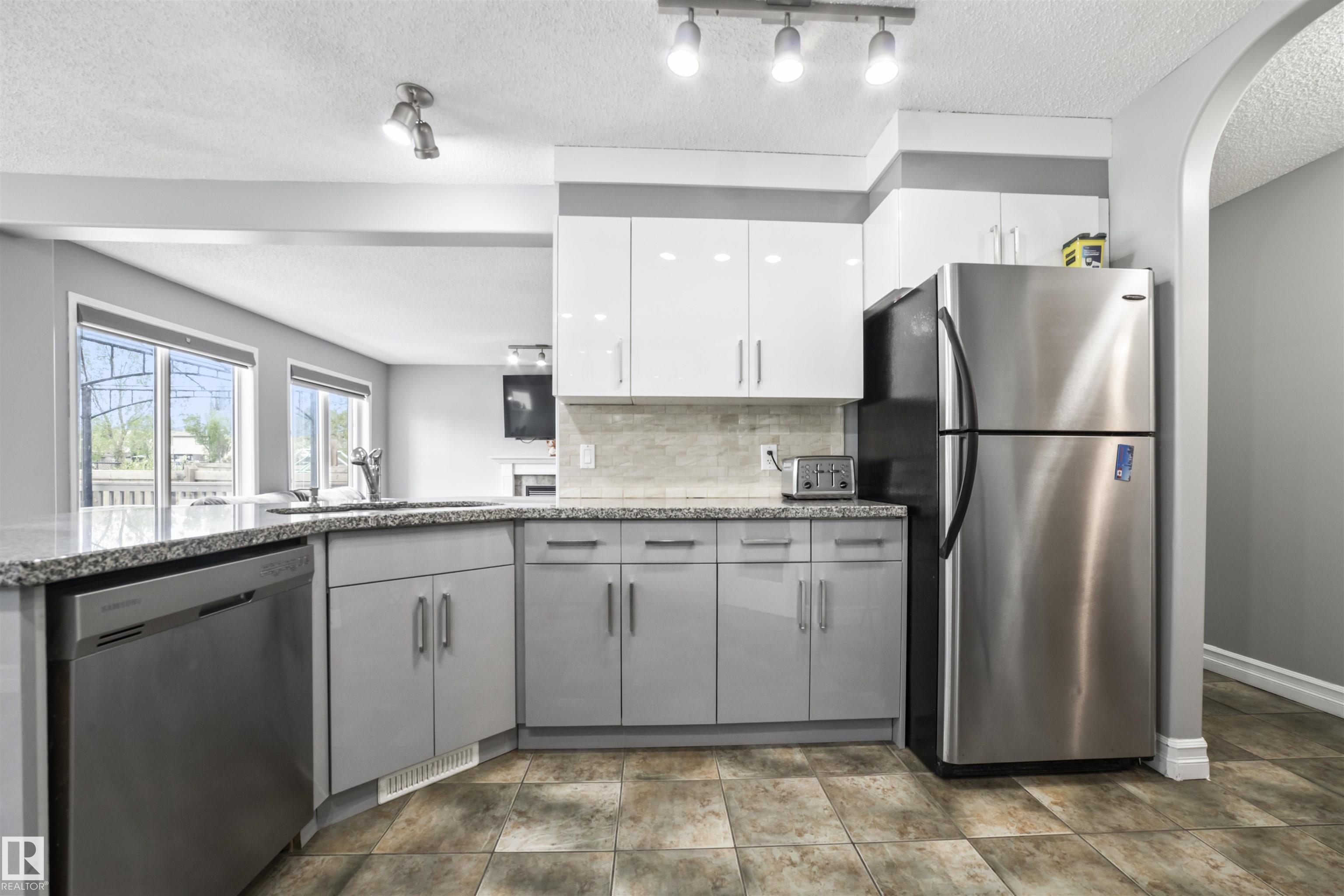 Photo 15 at 324 79 Street SW, Ellerslie, Edmonton