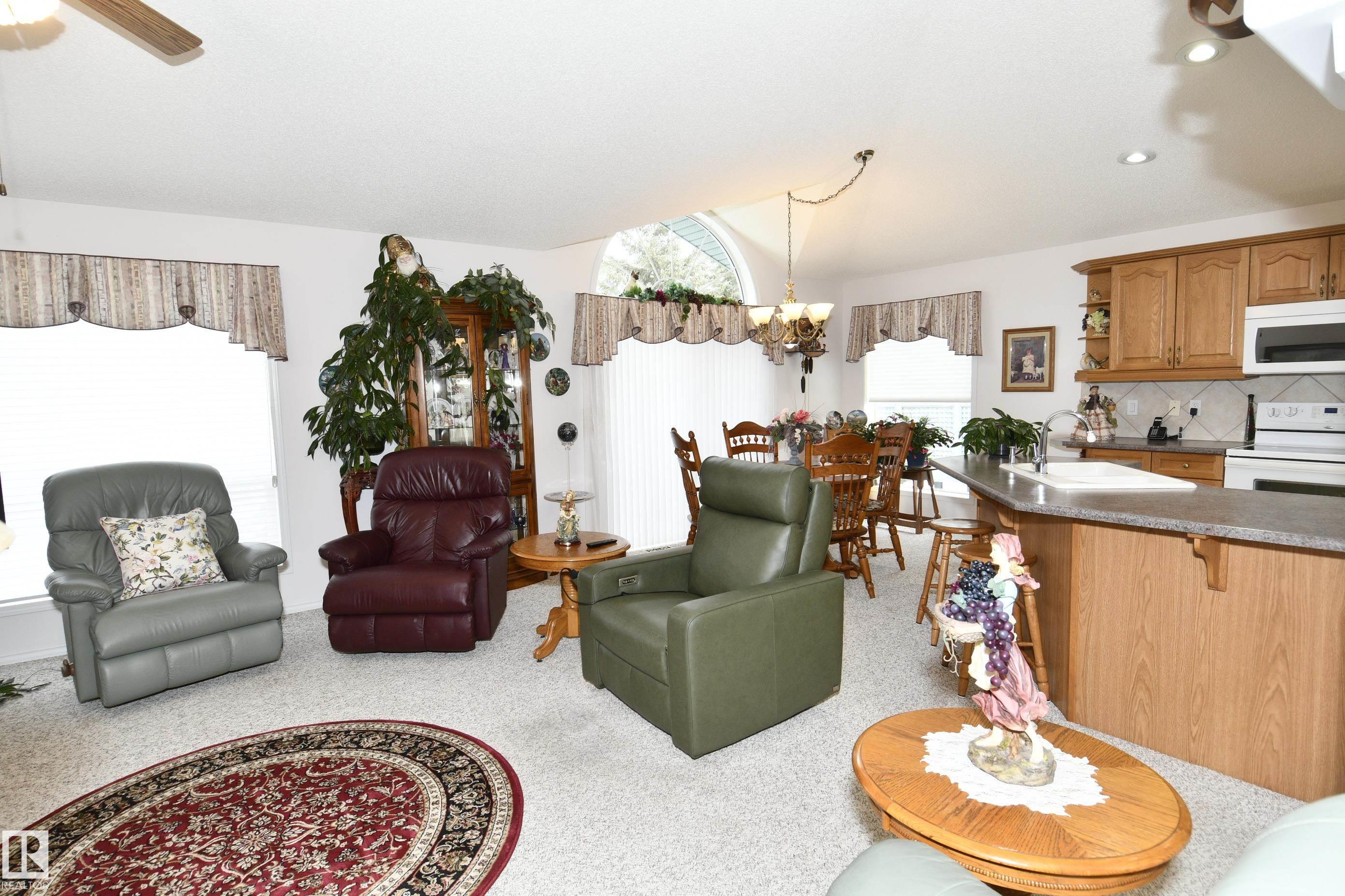 Photo 12 at 5 - 102 Bridgeport Crossing, Bridgeport, Leduc