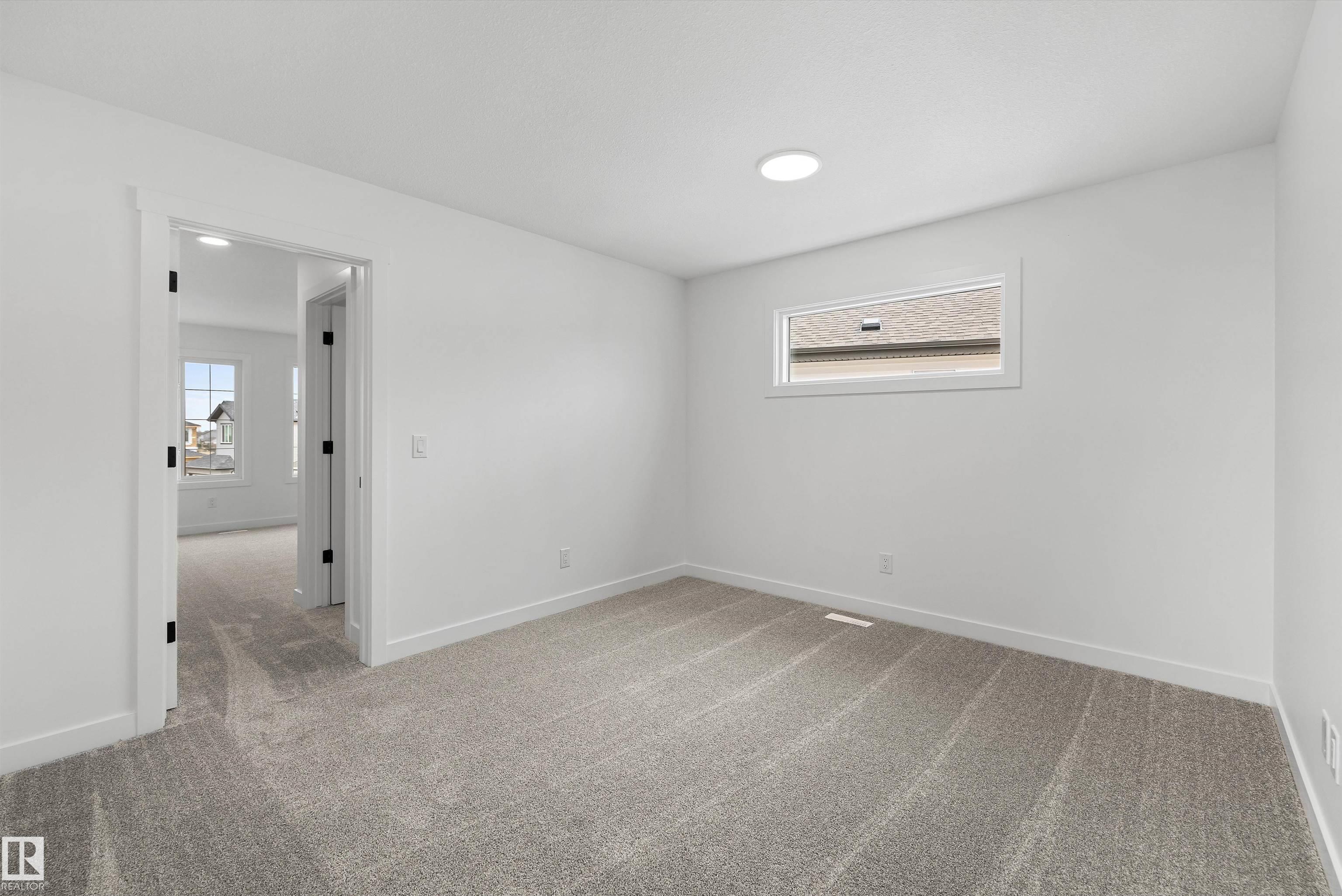 https://zimg.paragon.ice.com/ParagonImages/Property/PM/RAE/225386616/22/0/0/43858837a7c4c5c10e8daa66e253e449/1/1740fe69a2b14e410d6bff3e78716107/225386616-ff837b35-6dcf-4479-b3e3-03bc8c4f5c6d.JPG