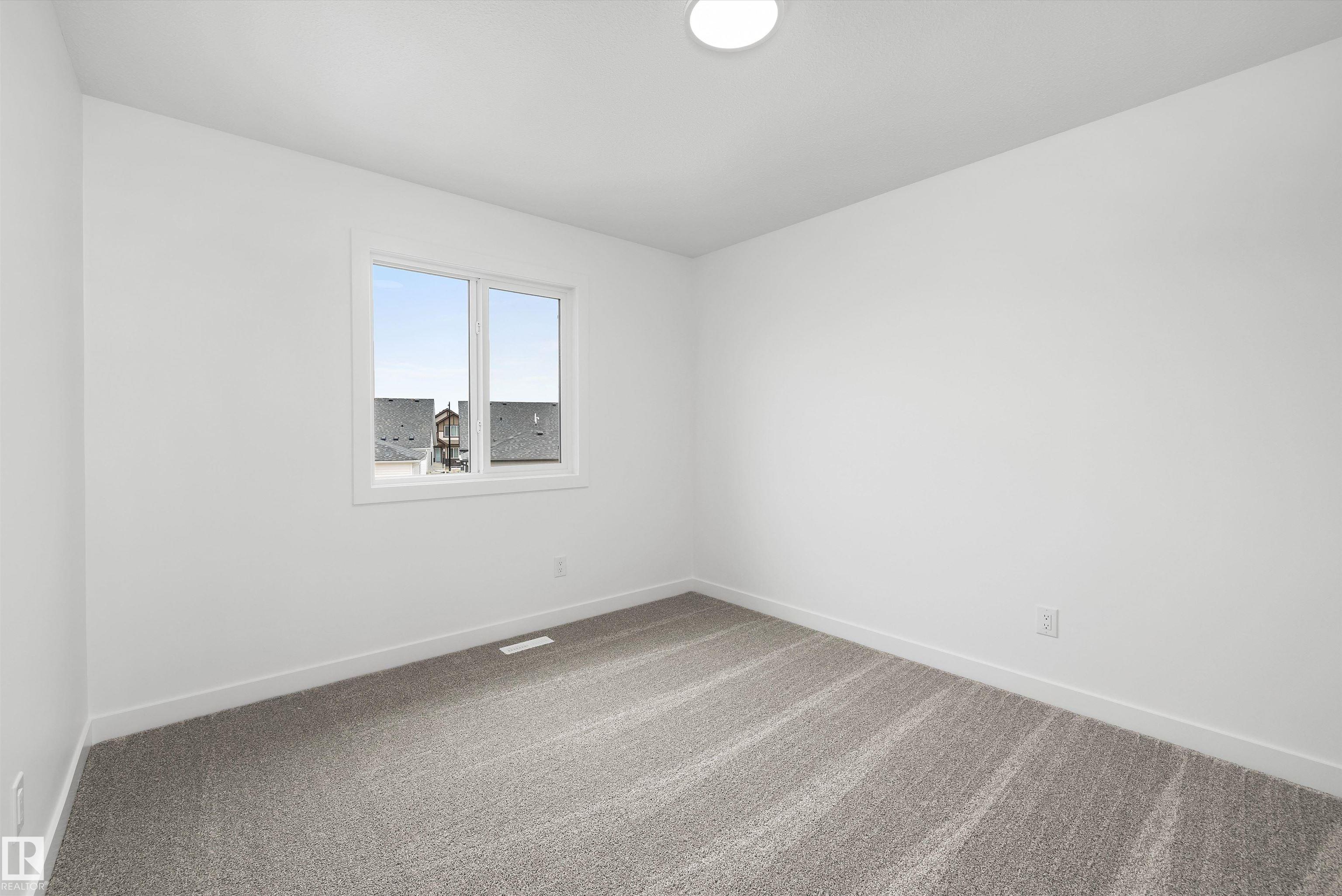 https://zimg.paragon.ice.com/ParagonImages/Property/PM/RAE/225386616/28/0/0/682babcab90b80f09d3da3f5d901ec59/1/1740fe69a2b14e410d6bff3e78716107/225386616-d37fdebe-926e-4dfc-b1c2-f181a69f015c.JPG