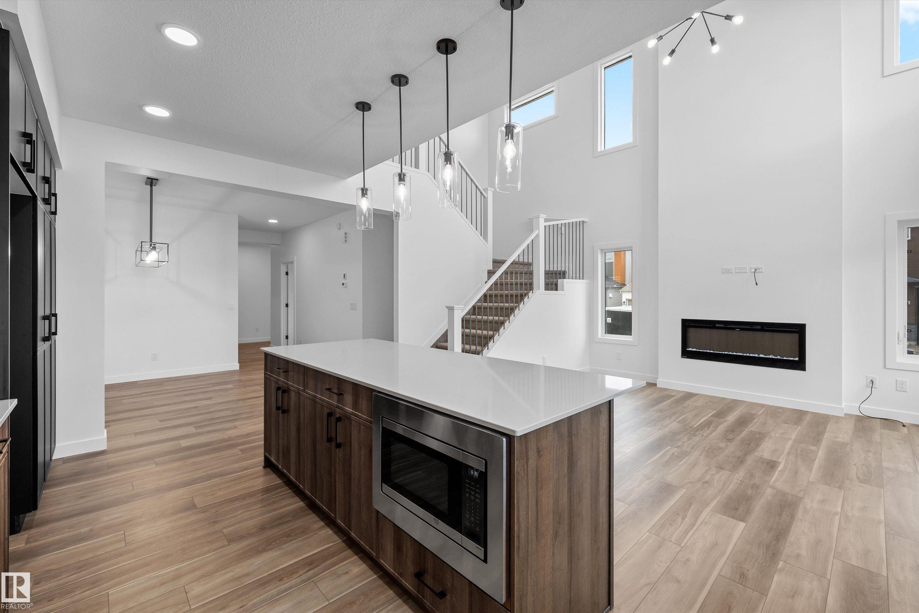https://zimg.paragon.ice.com/ParagonImages/Property/PM/RAE/225386620/16/0/0/6409f458b671a2de02c65cad0487121d/1/fceddf59c7b56c6bca0e9bcfc36165f3/225386620-38483b0b-15b7-4c73-b378-e42228ee8396.JPG