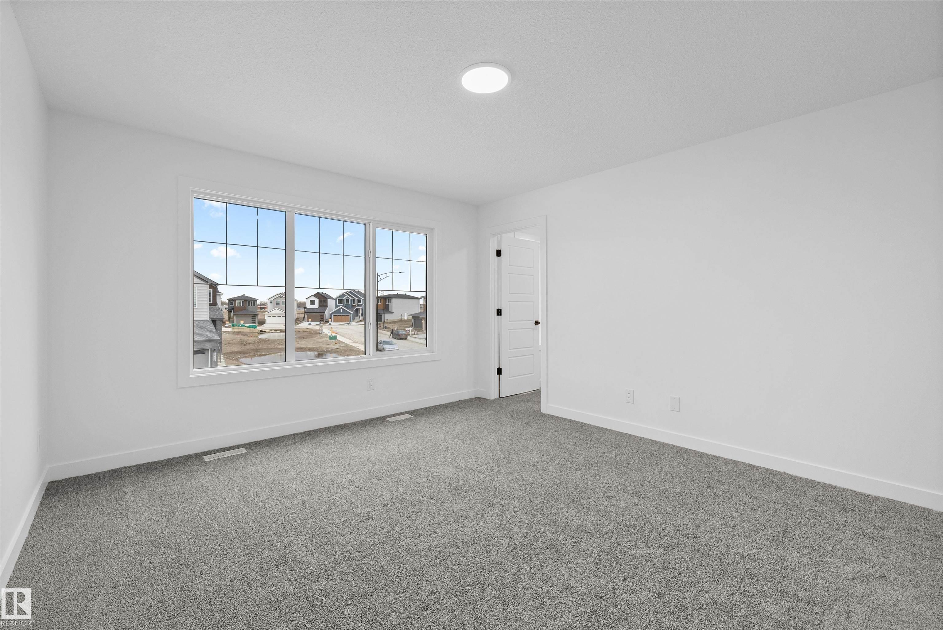 https://zimg.paragon.ice.com/ParagonImages/Property/PM/RAE/225386620/44/0/0/fef7a52019a069e08fe9dae523a0863a/1/fceddf59c7b56c6bca0e9bcfc36165f3/225386620-bac4a61f-c81d-4f8b-ae3c-e52c687a938e.JPG