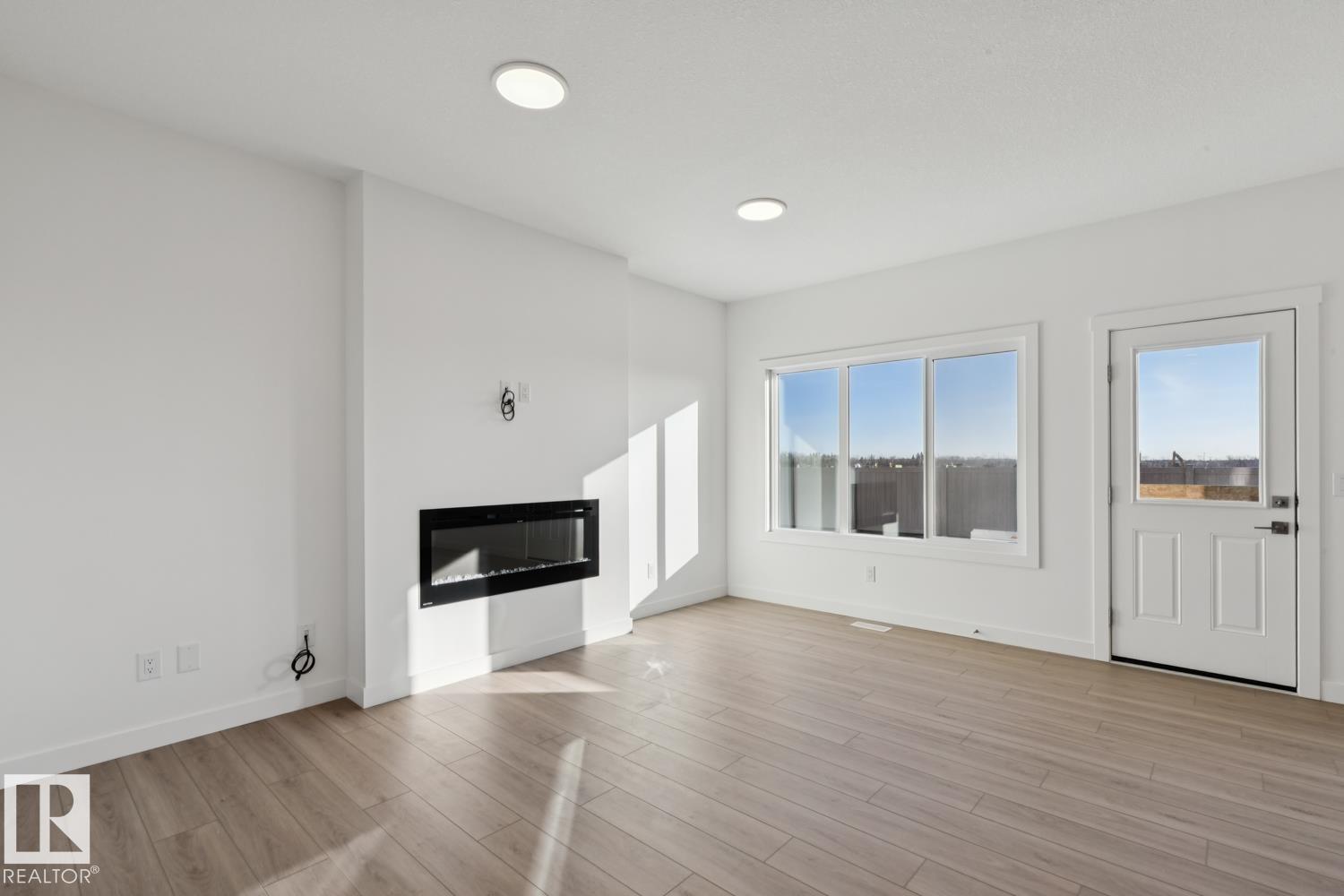 Picture for 8624 183 AV NW