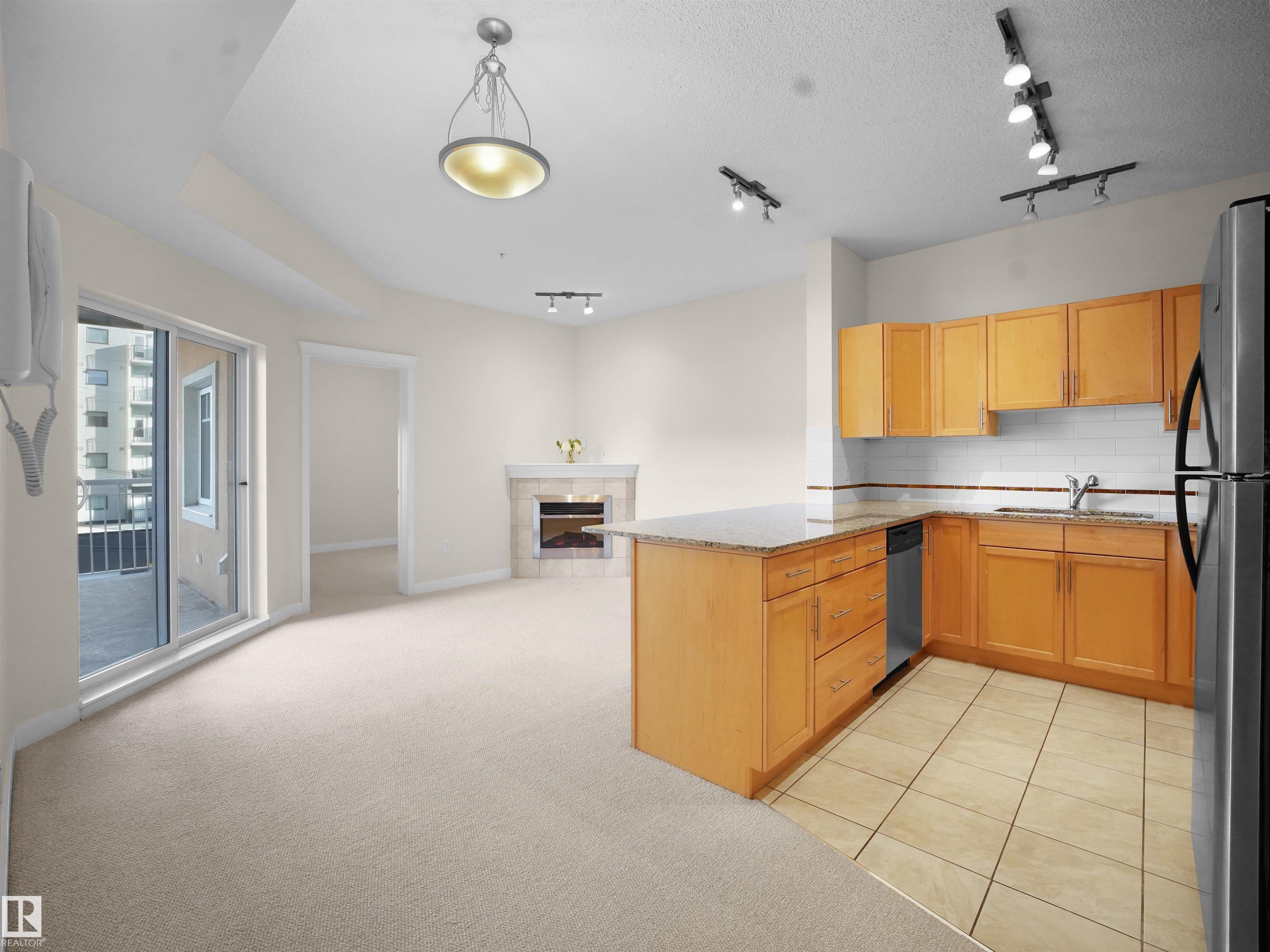 Photo 15 at 308 - 10333 112 Street NW, Wîhkwêntôwin, Edmonton