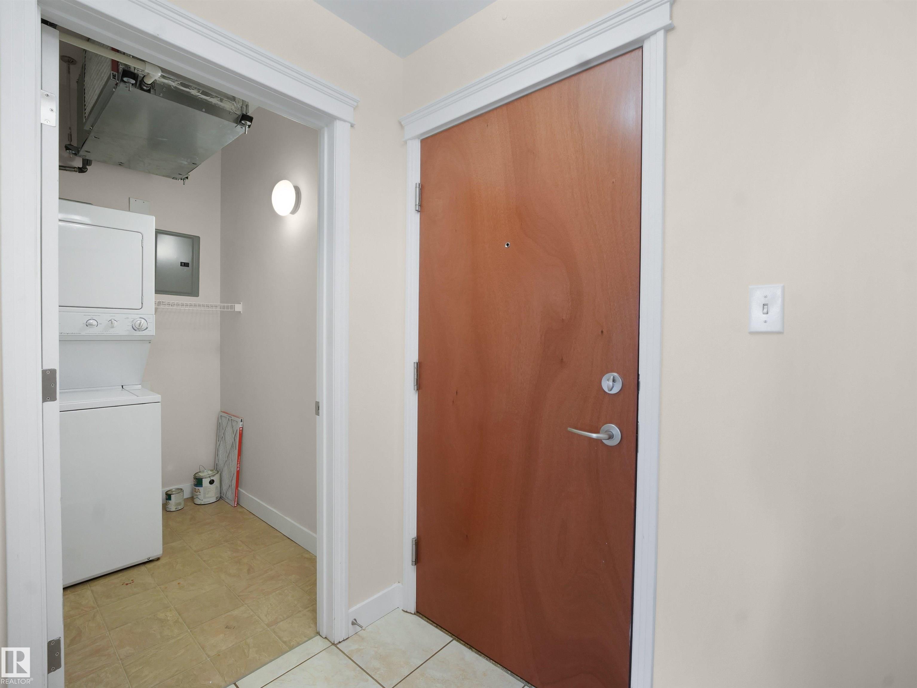 Photo 16 at 308 - 10333 112 Street NW, Wîhkwêntôwin, Edmonton