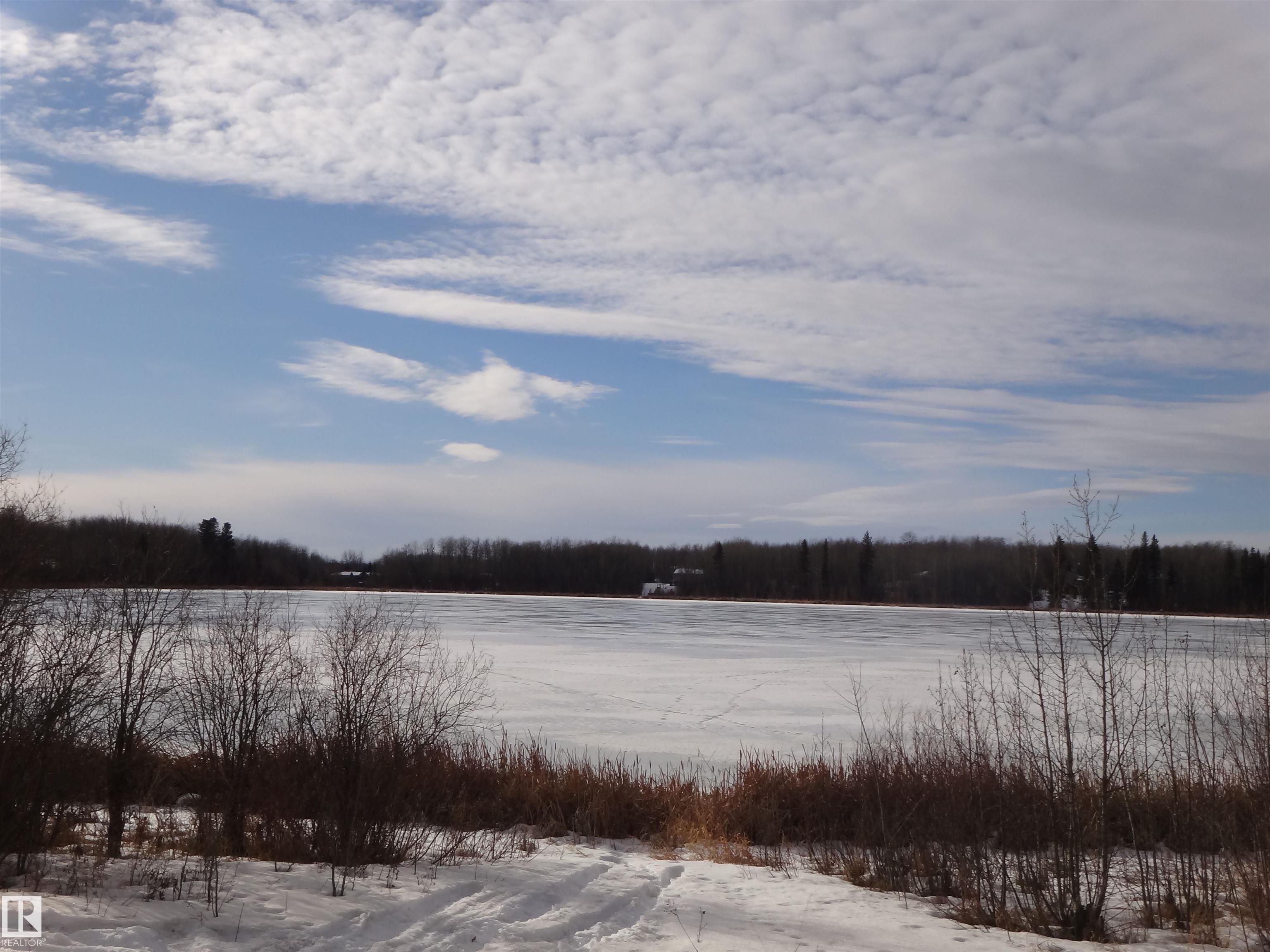 Photo 7 at 20 53102 Rge Rd 31, Clear Lake, Rural Parkland County