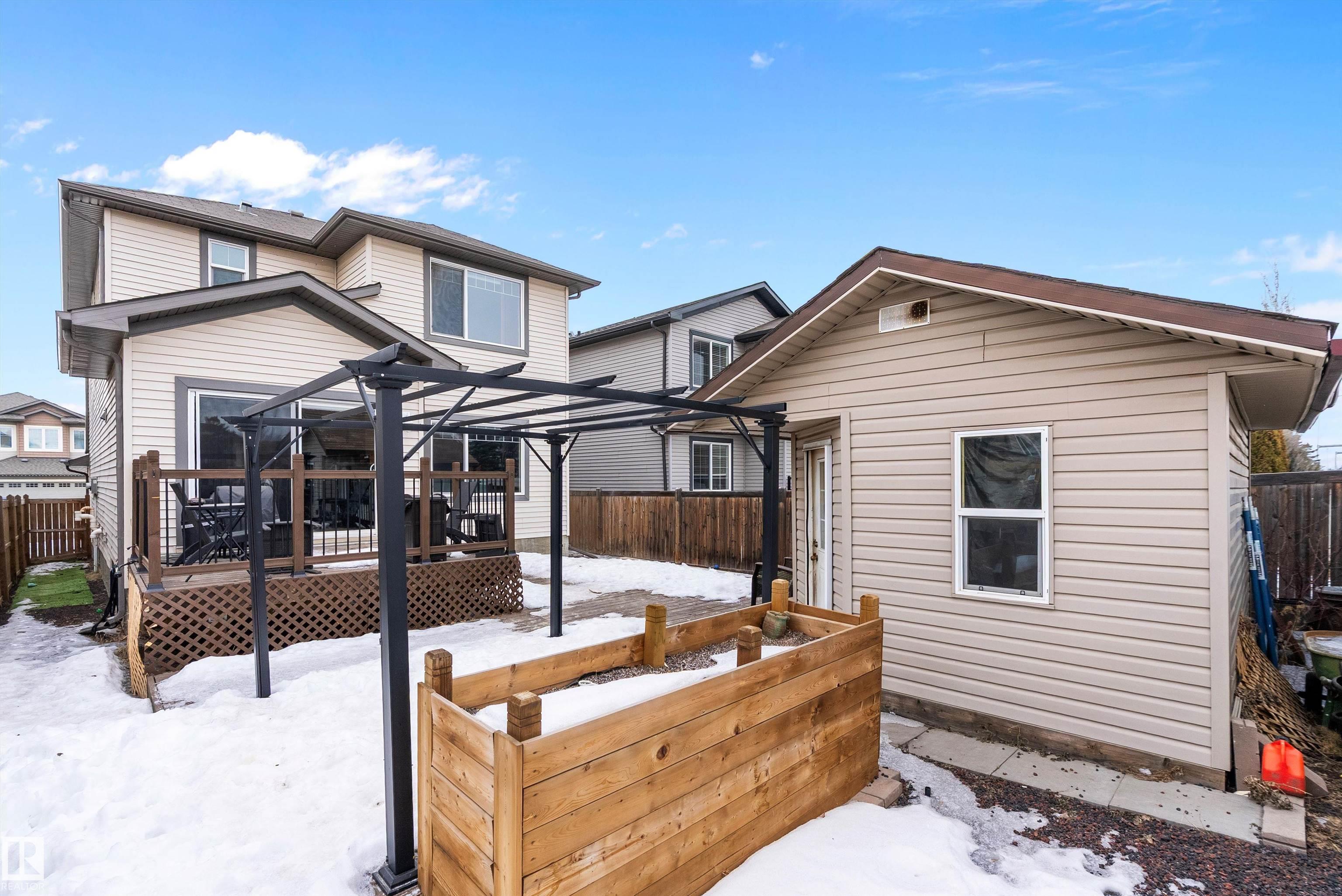 Photo 49 at 33 Sutherland Street, Suntree, Leduc