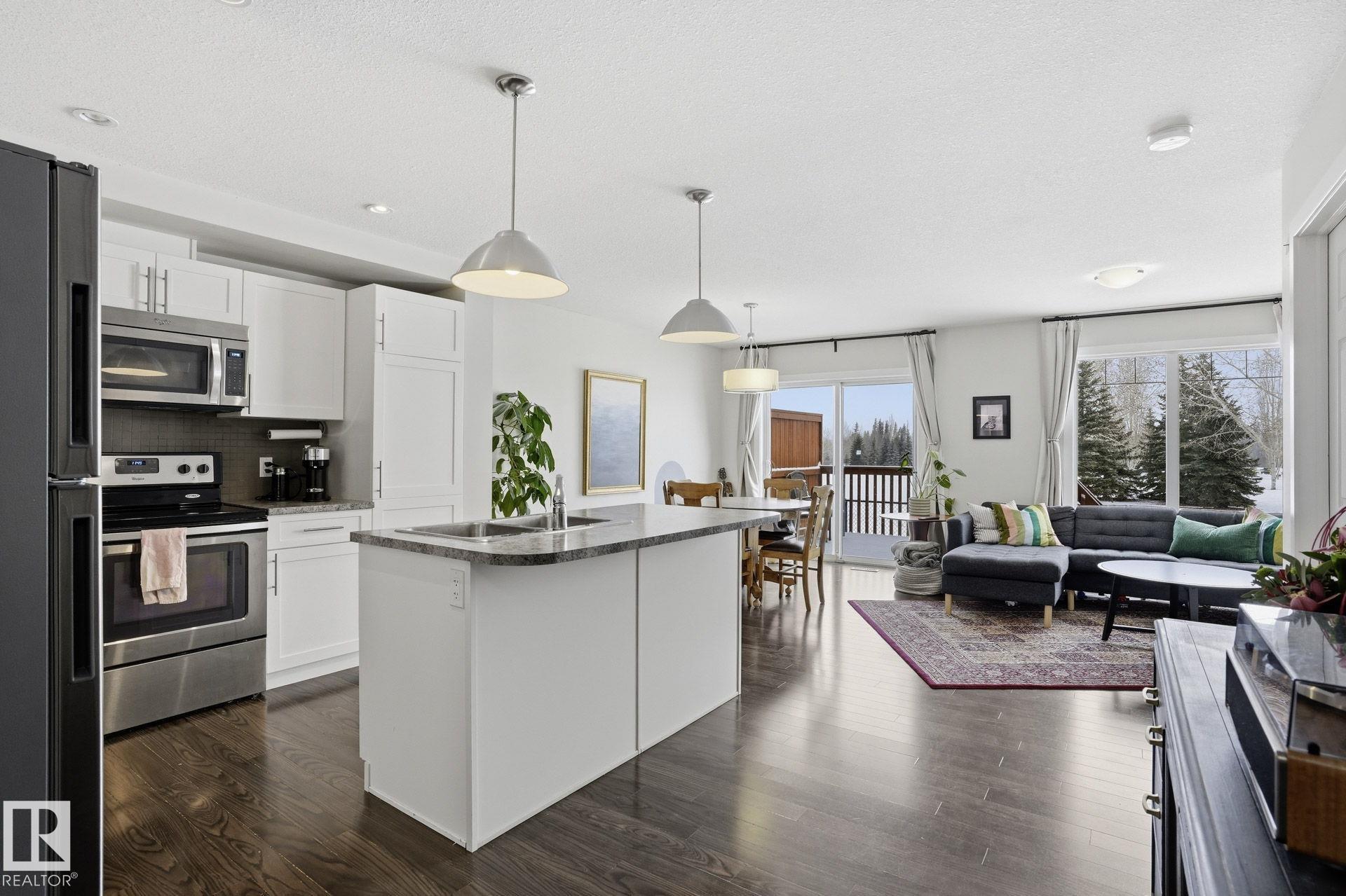 Photo 6 at 27 - 500 Grove Drive, Spruce Village, Spruce Grove