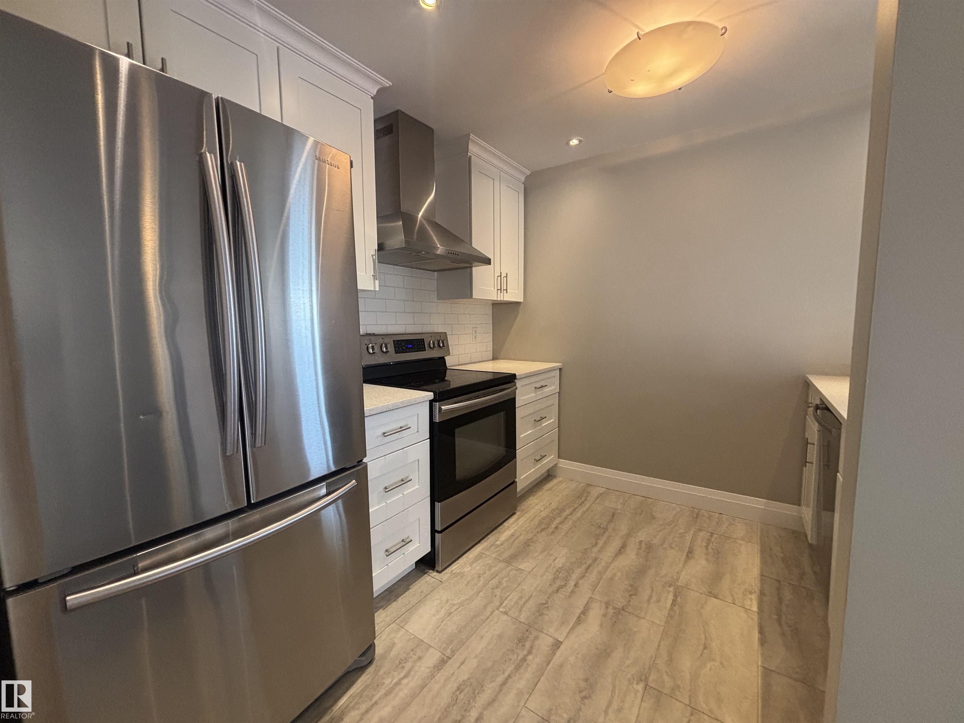 Photo 19 at 5979 40 Avenue NW, Greenview, Edmonton