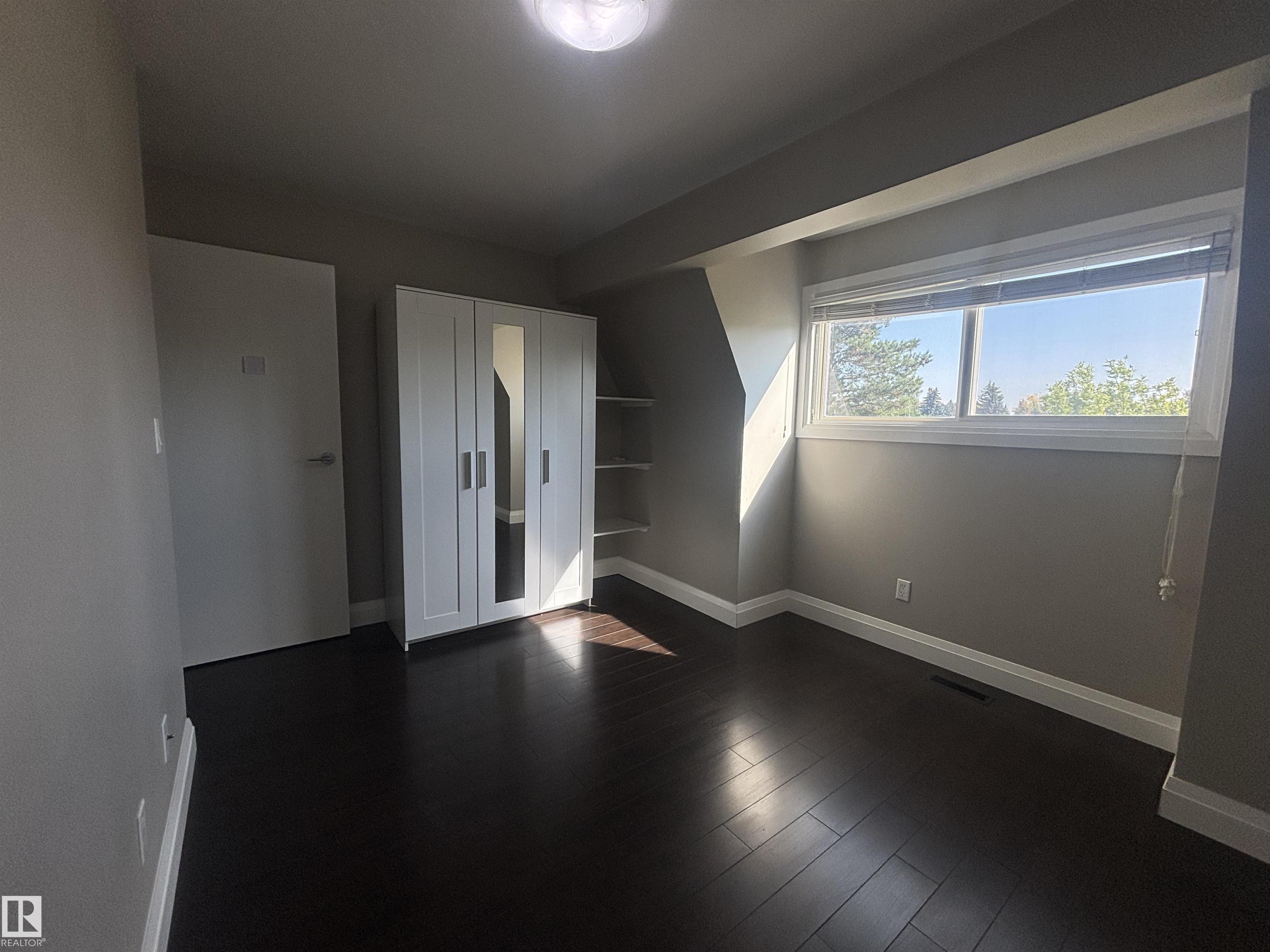 Photo 8 at 5979 40 Avenue NW, Greenview, Edmonton