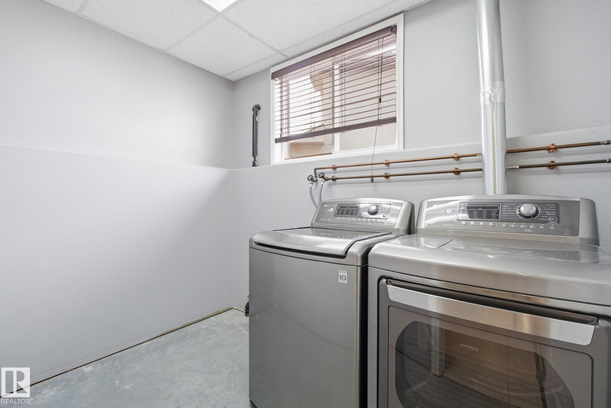 Photo 31 at 9 Deerfield Court, Deer Park, Spruce Grove