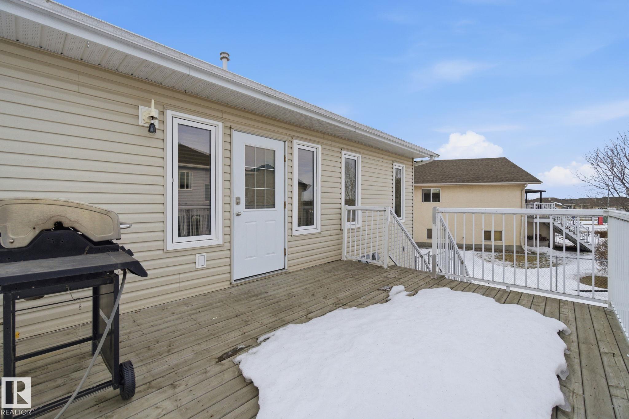 Photo 39 at 9 Deerfield Court, Deer Park, Spruce Grove