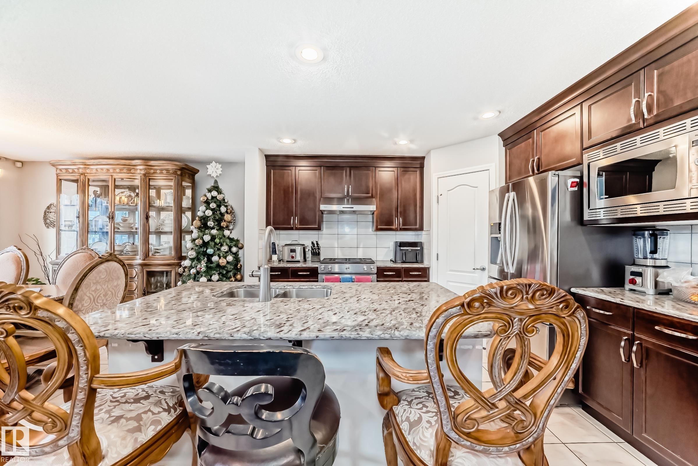 Photo 9 at 1704 158 Street SW, Glenridding Heights, Edmonton