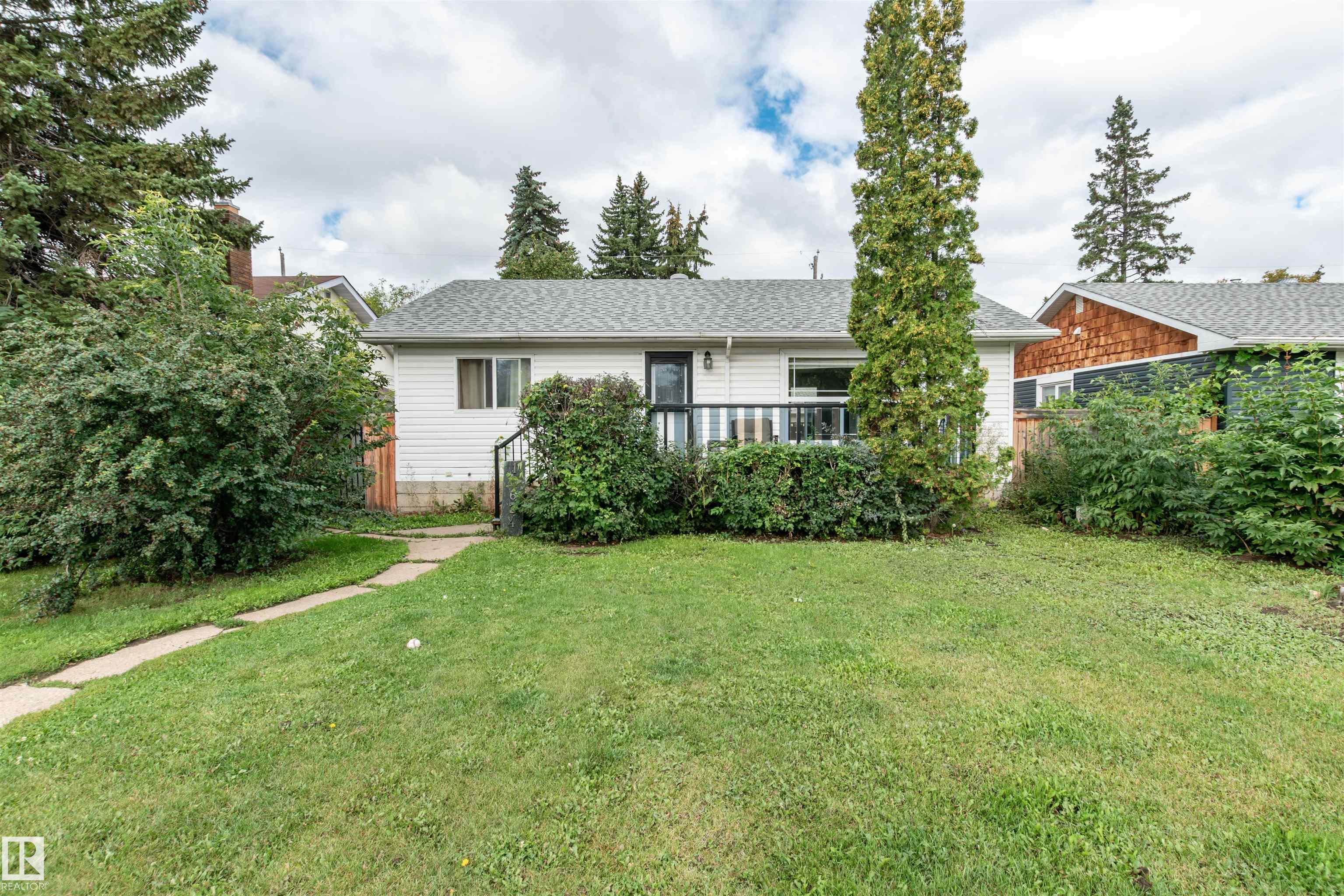 10624 40 Street NW, Gold Bar, Edmonton 2