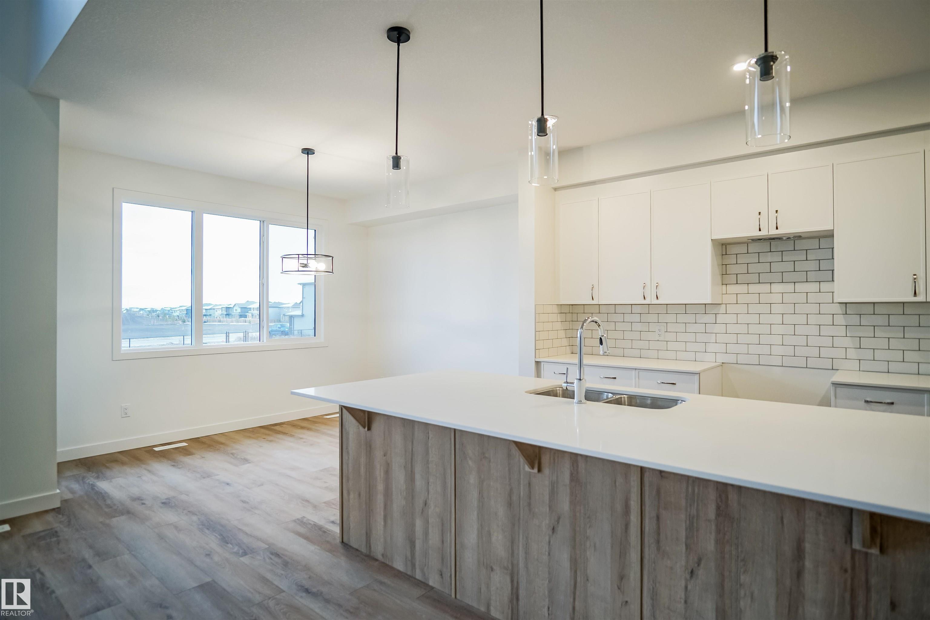 Photo 10 at 4645 Kinsella Landing SW, Keswick, Edmonton