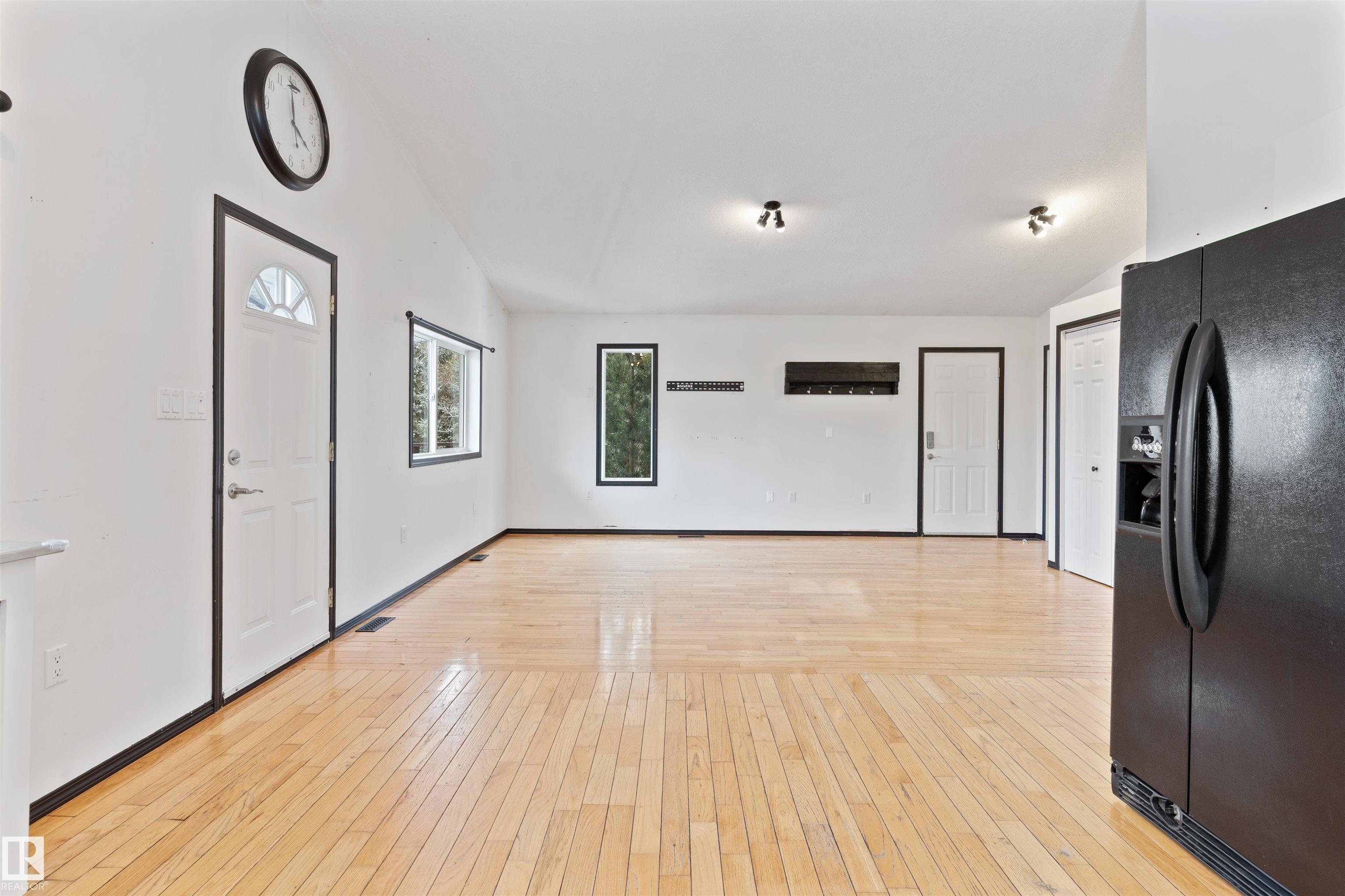 Photo 18 at 11 - 6020 Twp Road 534, Isle Cove, Rural Parkland County