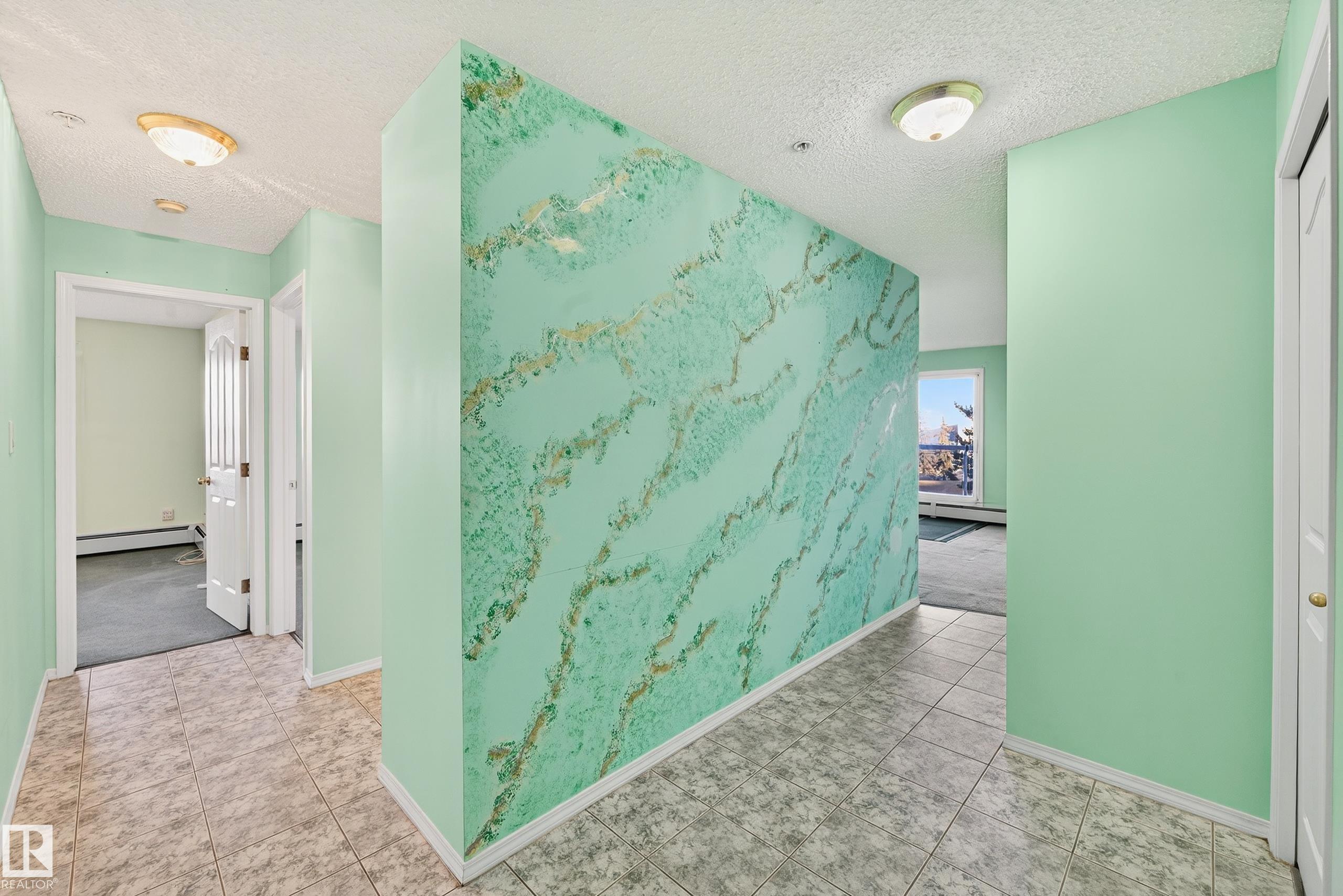 Photo 24 at 301 - 10511 42 Avenue NW, Rideau Park, Edmonton