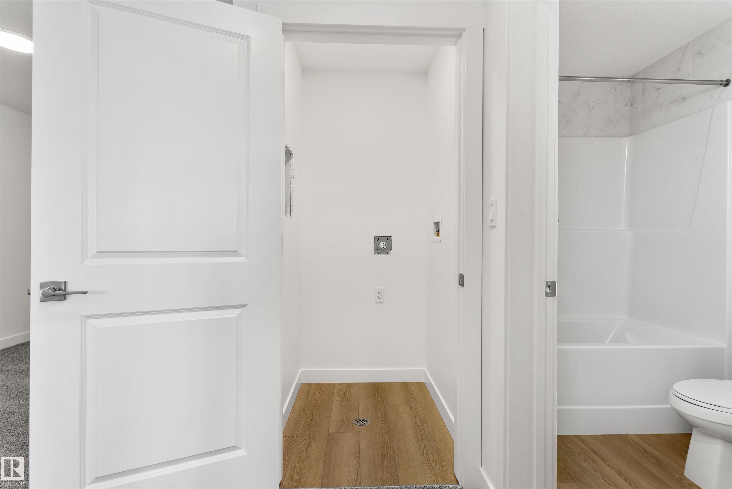 https://zimg.paragon.ice.com/ParagonImages/Property/PM/RAE/225386754/33/0/0/b8c0e6e4ec0958a462e05b215af0fe75/1/37e28c628ae79f154edd47c306e96107/225386754-a254ee64-bdb5-4778-be80-04a05fa60bf2.JPG
