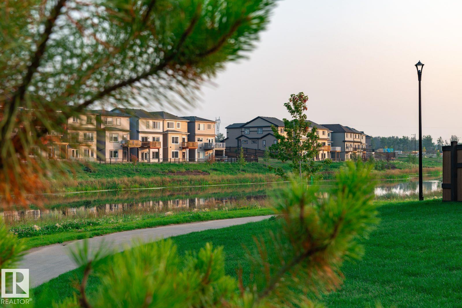 Photo 6 at 3972 Wren Loop NW, Kinglet Gardens, Edmonton