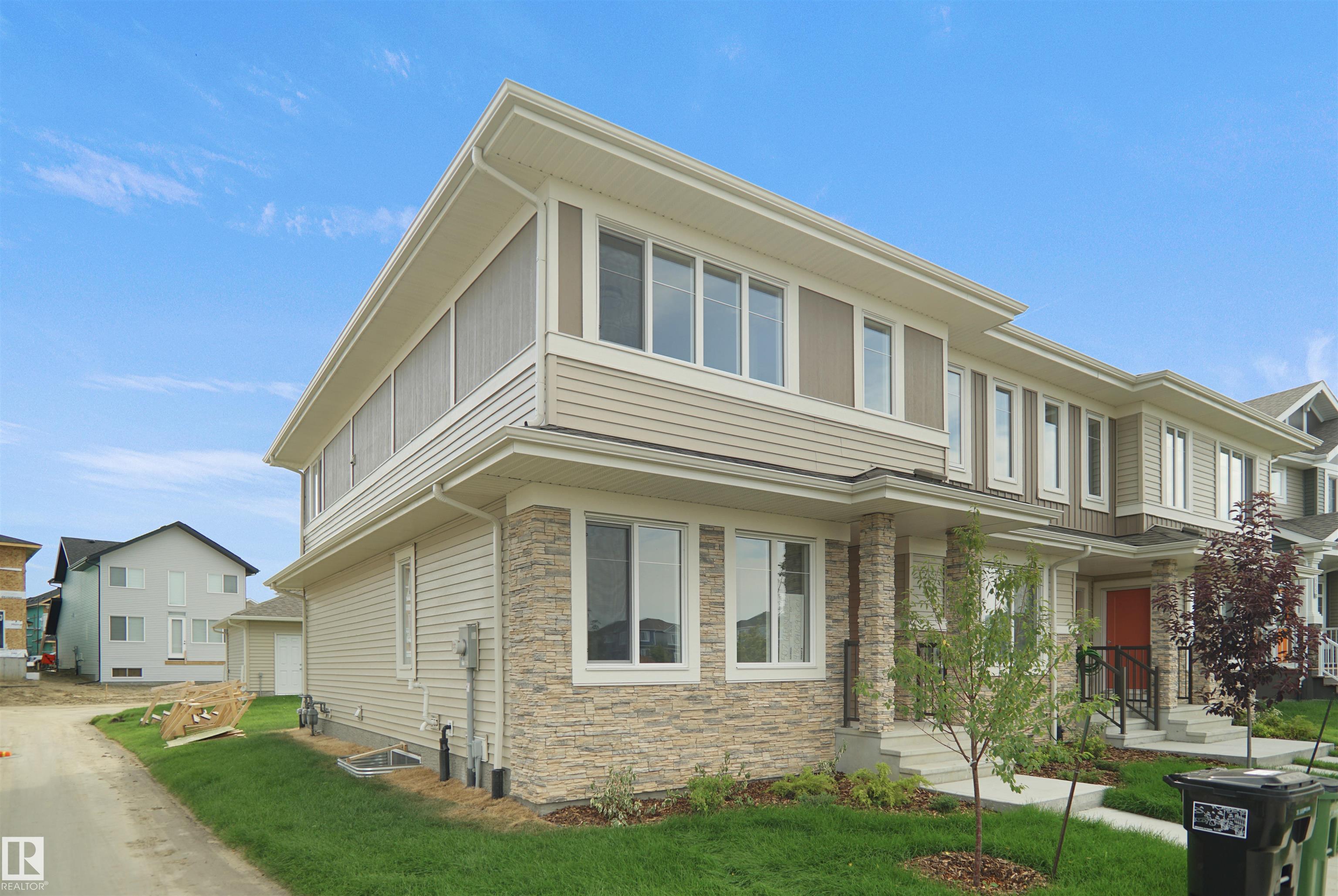 Picture for 19443 22 AV NW