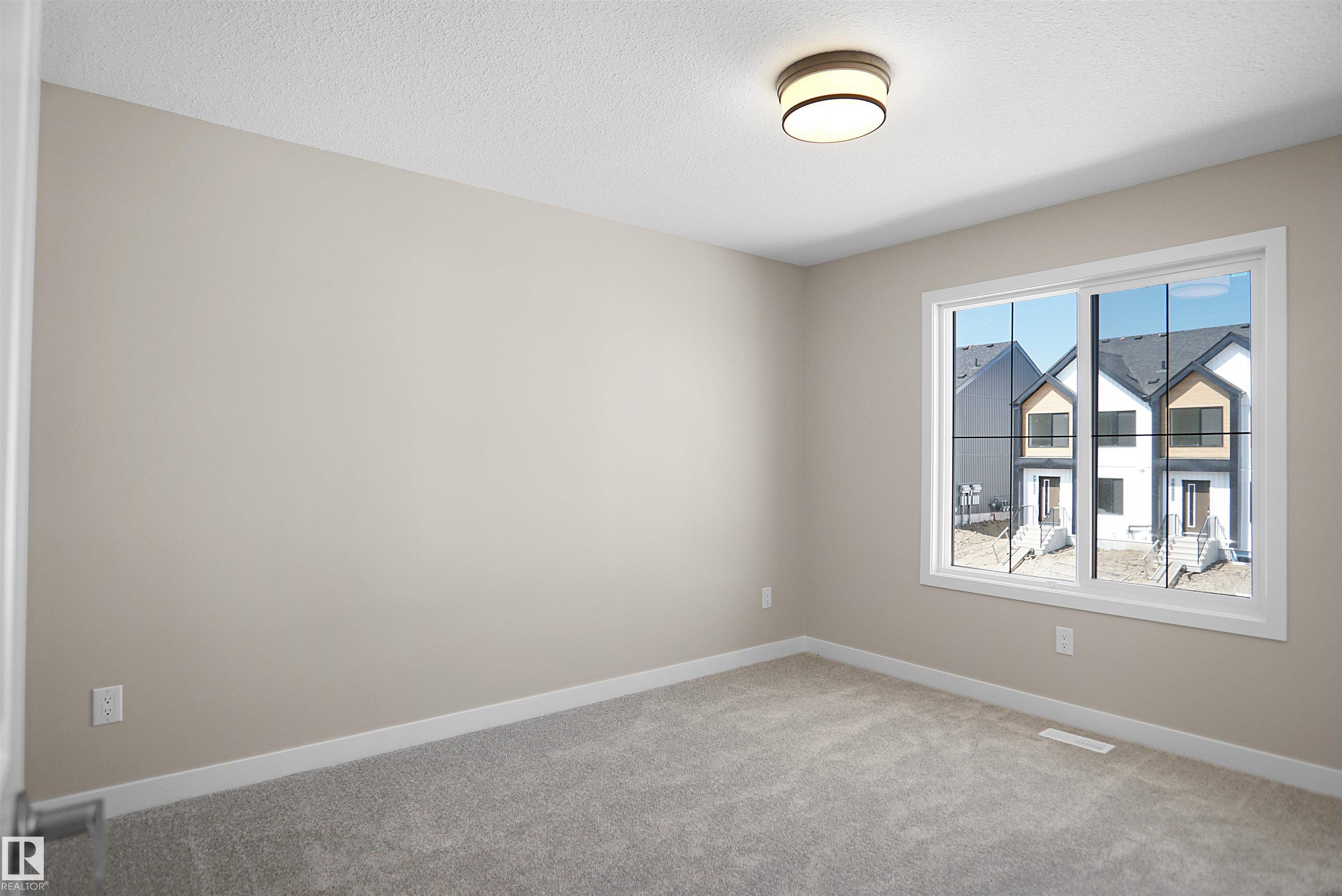 https://zimg.paragon.ice.com/ParagonImages/Property/PM/RAE/225386777/17/0/0/5426bf9b88083afa607a8b88fc96a8c7/1/5ebe62621c99c05be0f65c1b39406875/225386777-28a4565f-a72a-48c4-a426-92a6fd9c9c23.JPG