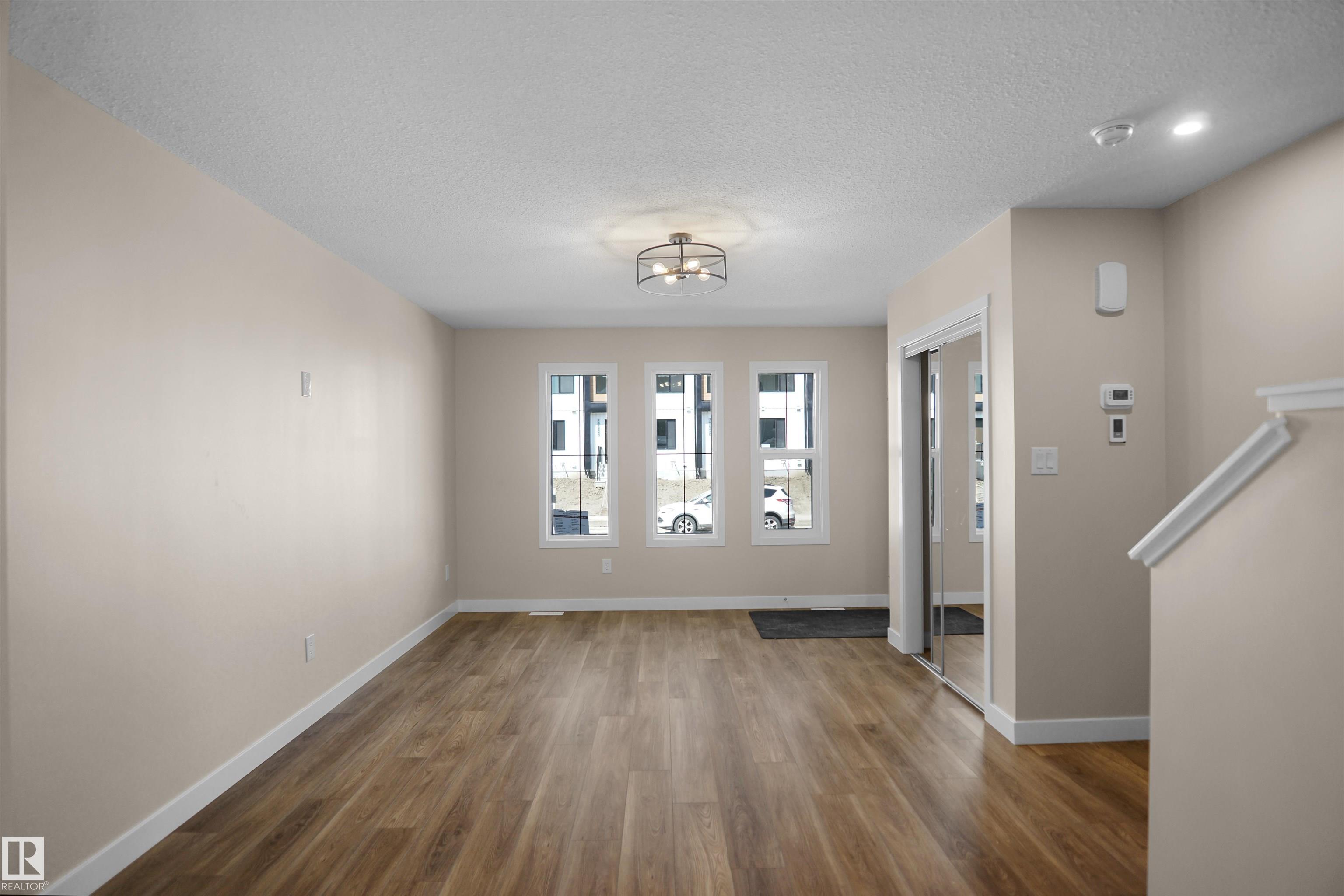 Picture for 19447 22 AV NW