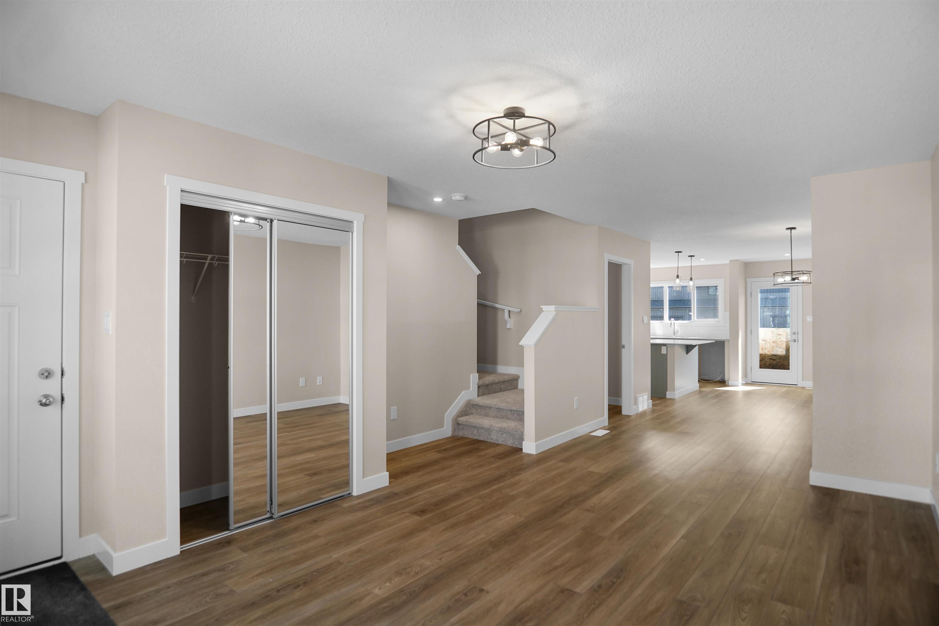 https://zimg.paragon.ice.com/ParagonImages/Property/PM/RAE/225386777/8/0/0/610012aa7d95a8606e37d68d5e1ae9c7/1/5ebe62621c99c05be0f65c1b39406875/225386777-9c015021-d31f-4635-b7f1-5b6fb368e8ec.JPG