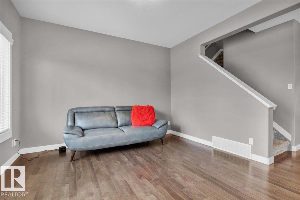 Photo 14 at 7214 174 Avenue NW, Schonsee, Edmonton