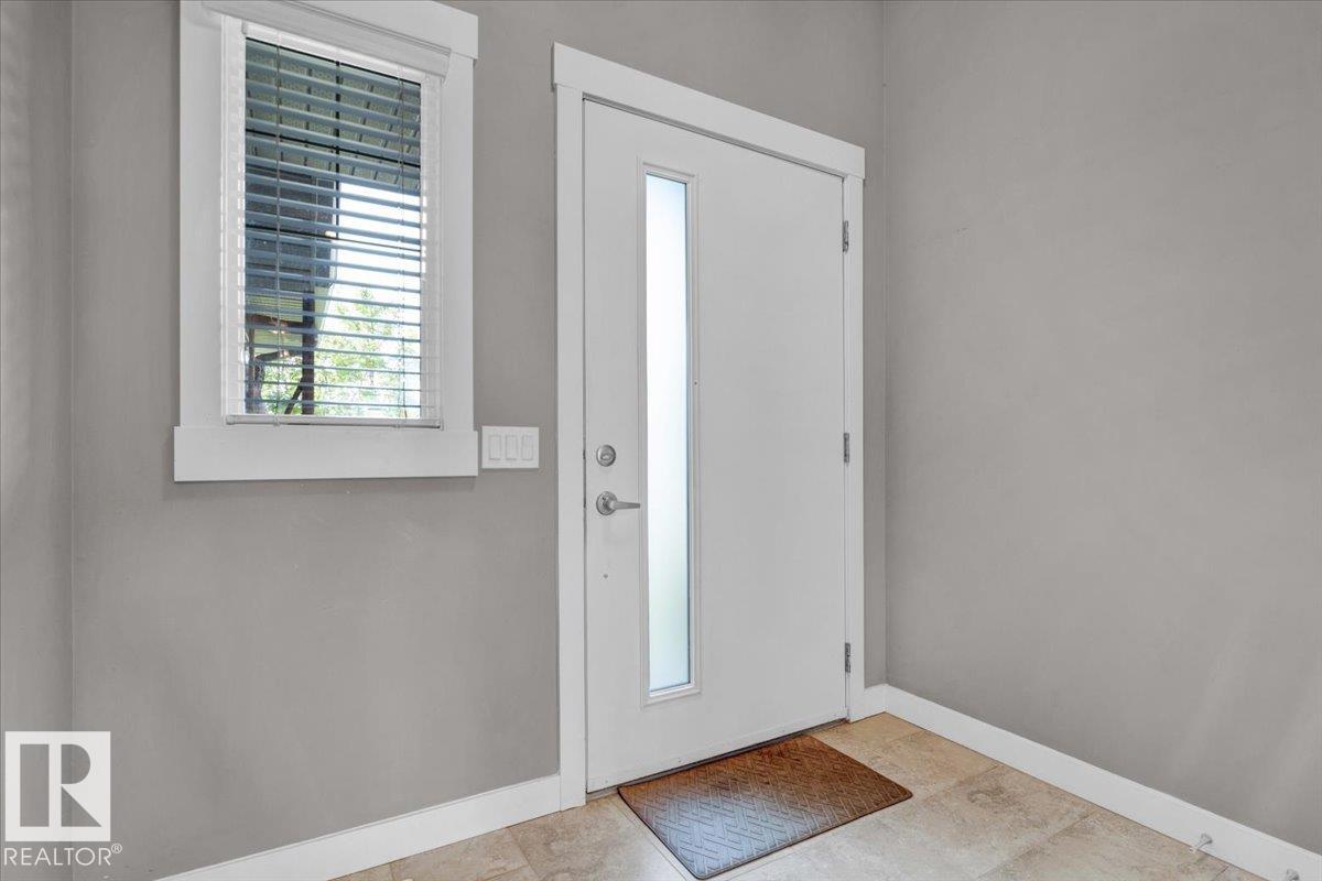 Photo 8 at 7214 174 Avenue NW, Schonsee, Edmonton