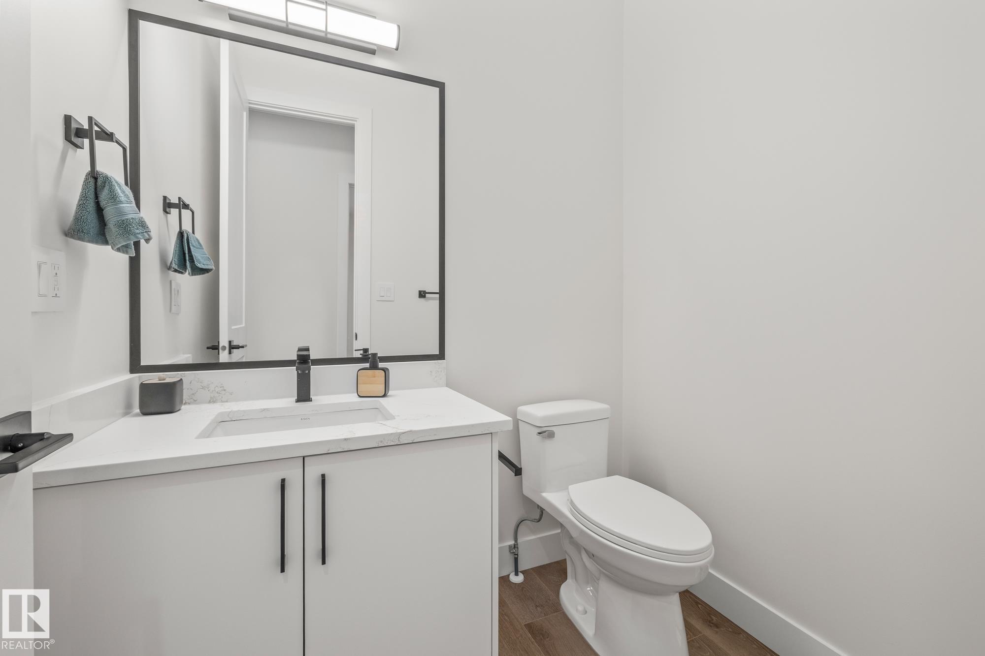 Photo 12 at 132 Edgewater Circle, Southfork, Leduc