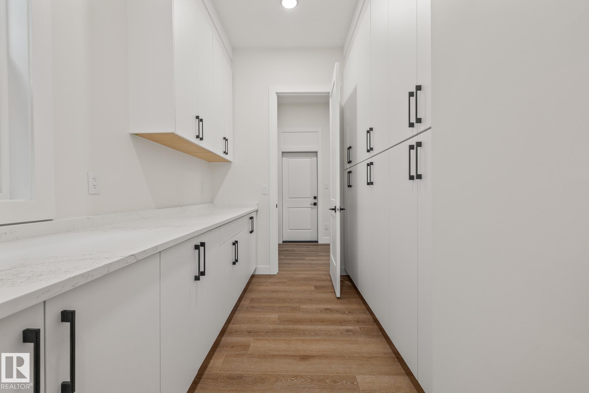 Photo 8 at 132 Edgewater Circle, Southfork, Leduc