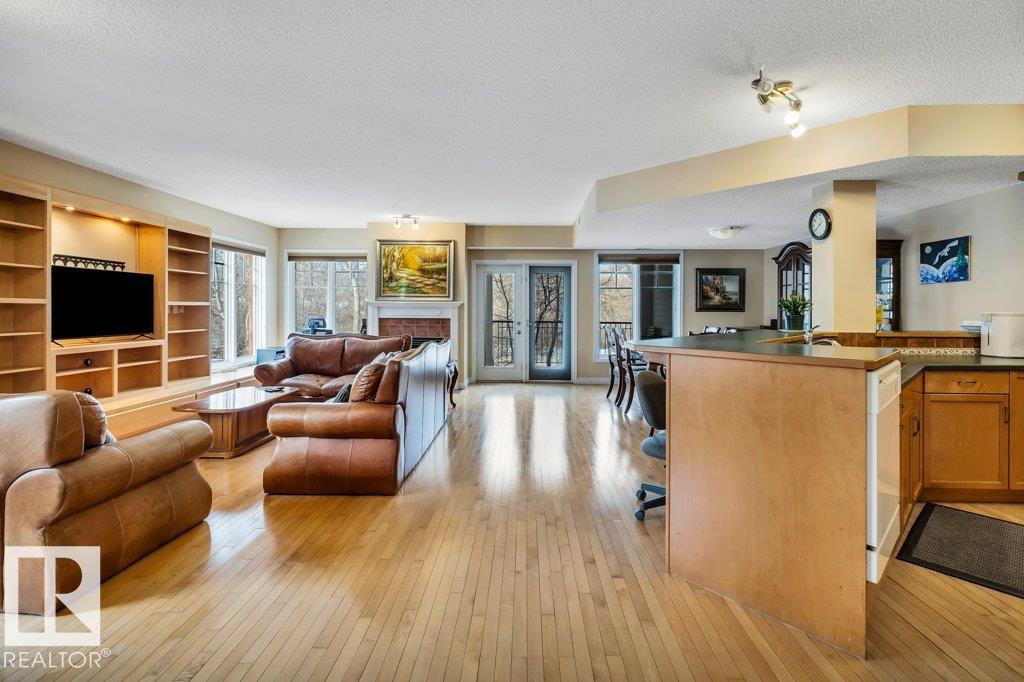 Photo 10 at 201 - 9819 96a Street NW, Cloverdale, Edmonton