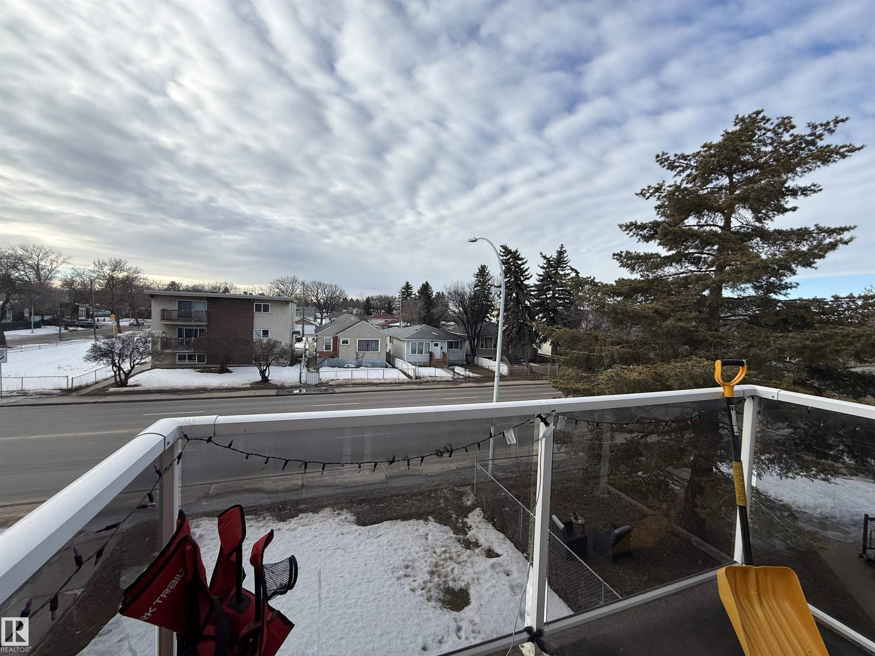 301 - 12409 82 Street NW, Elmwood Park, Edmonton