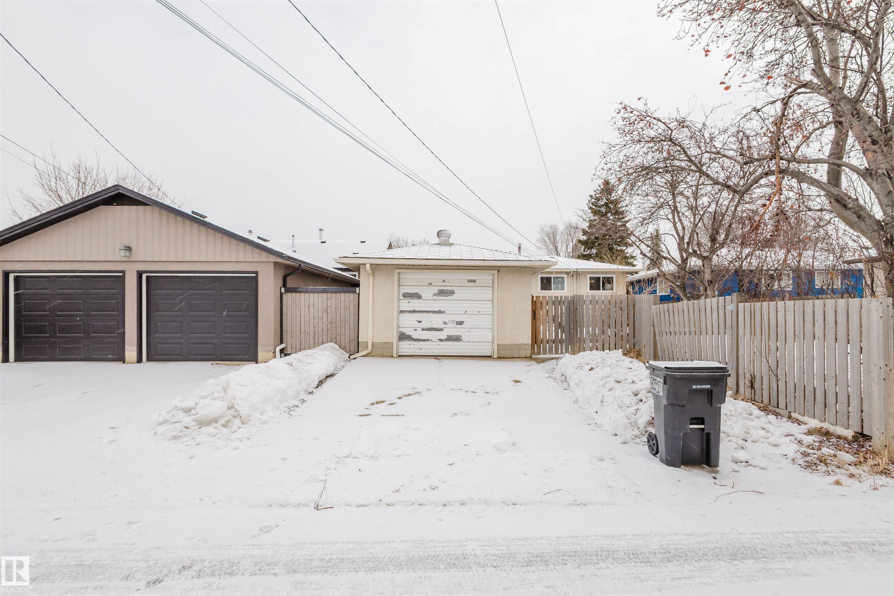 Photo 18 at 6048 105b Street NW, Pleasantview, Edmonton