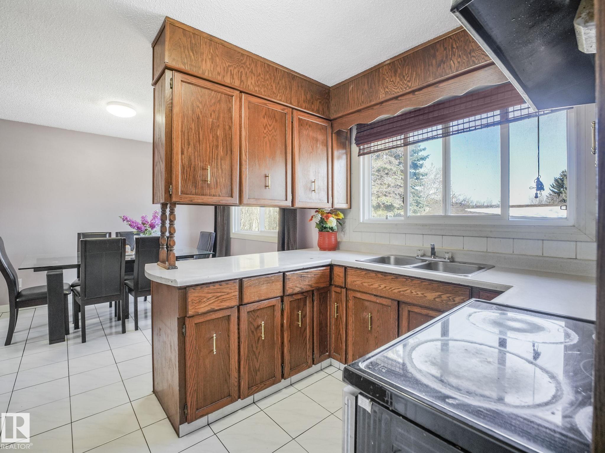 Photo 28 at 16531 116 Street NW, Dunluce, Edmonton